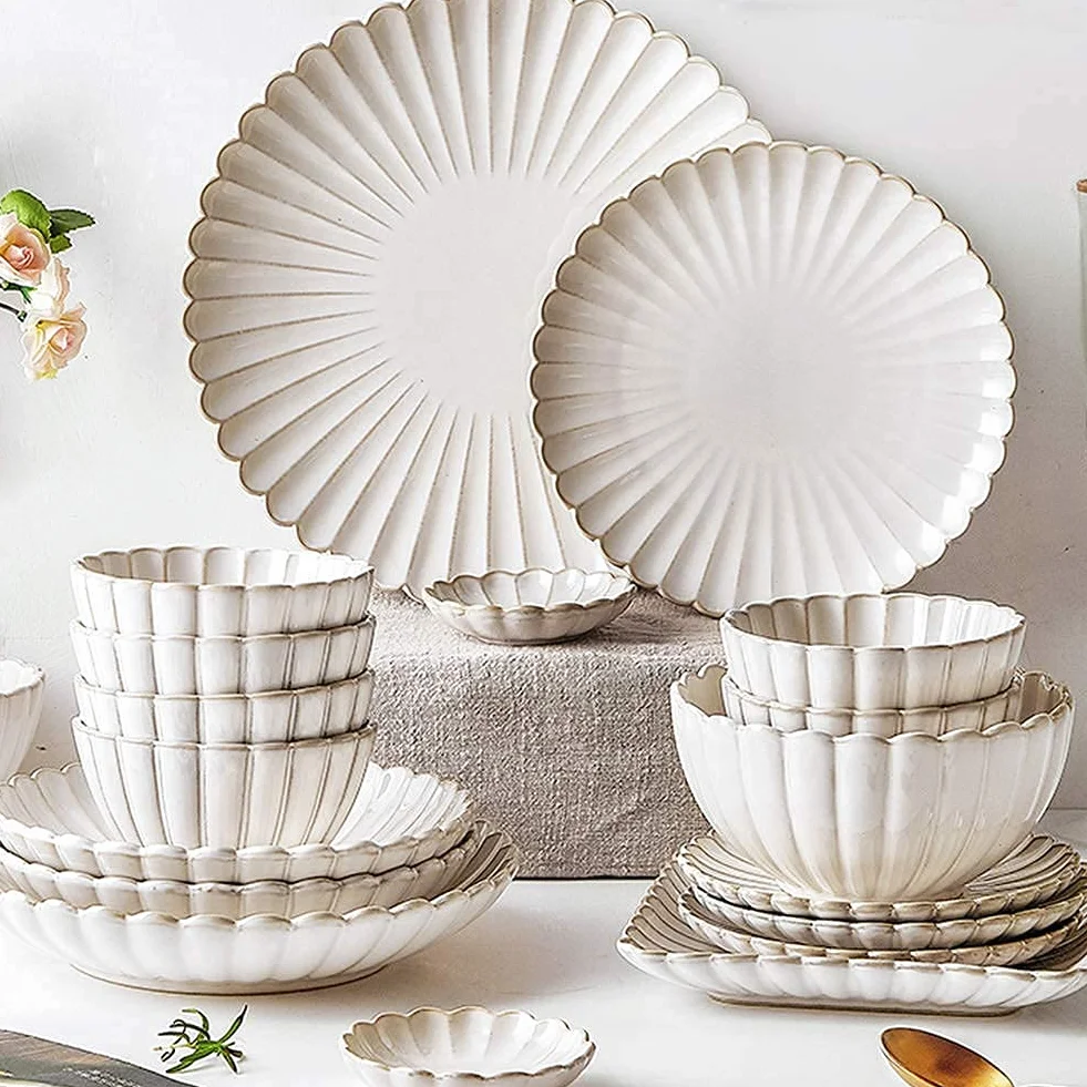 H3TF5J Zestaw stołowy porcelanowy, mikrofalowe i zmywarki Safe, 26 kawałków białego ceramicznego zastawy stołowej, zestaw do jadalni dla 4-6 osób, prezent ślubny parapet