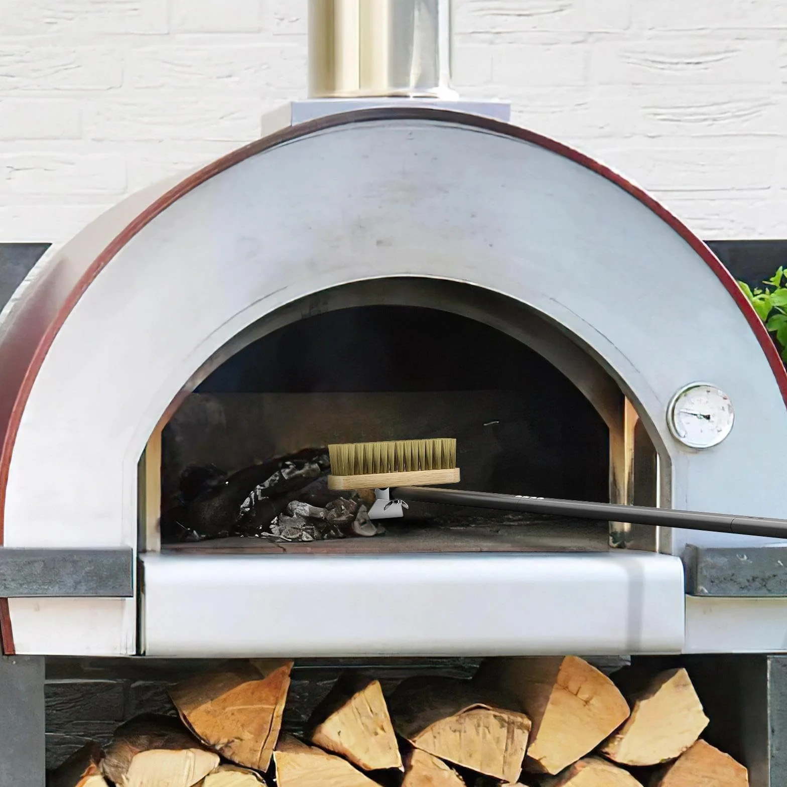 G.a HOMEFAVOR Szczotka do pizzy ze stalową skrobaczką, zdejmowany długi uchwyt aluminiowy, skrobak do pizzy z mosiężną szczotką, szczotka do czyszczenia z skrobakiem do czyszczenia pieca, 79 cm/118,2 cm
