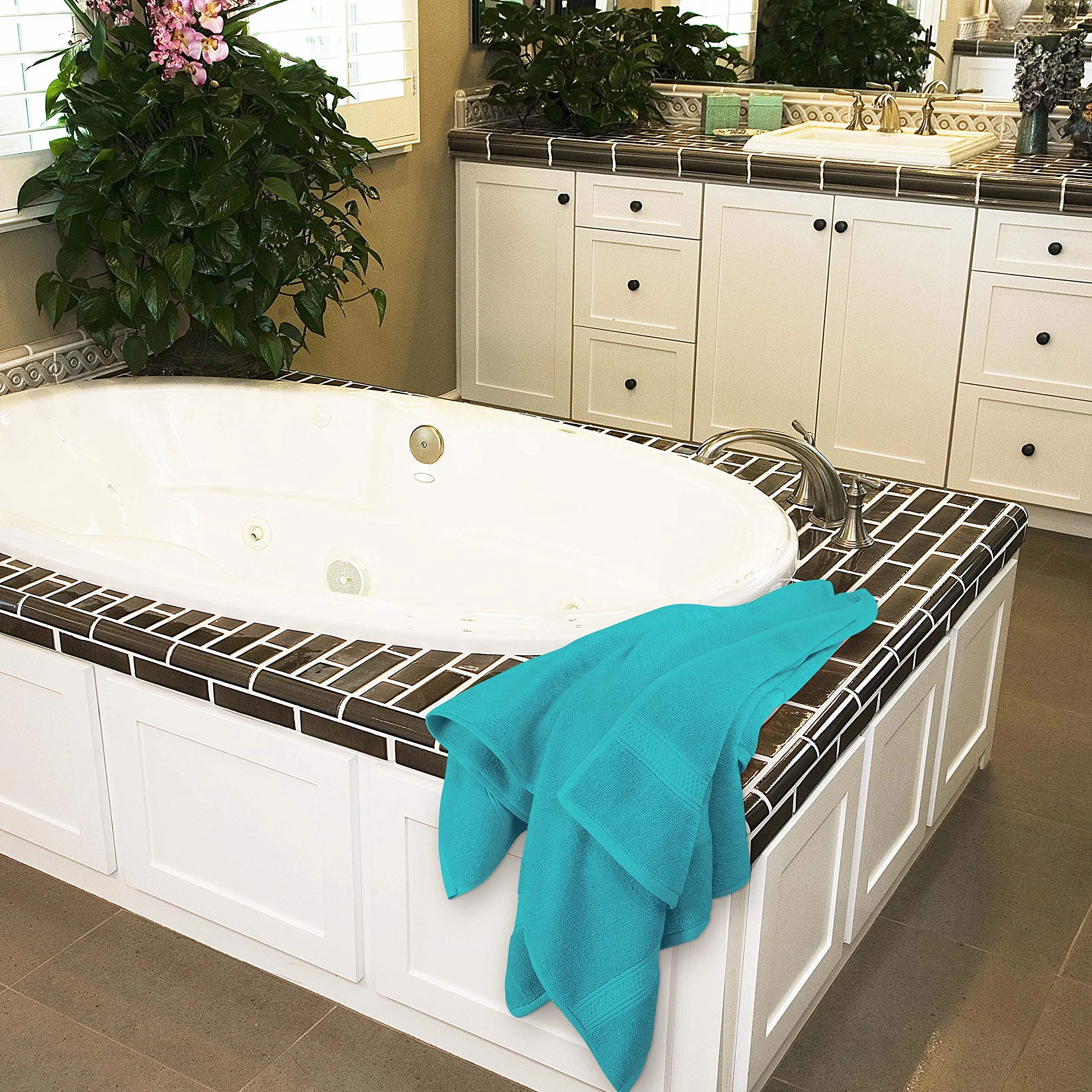 Utopia Towels - 4-częściowy zestaw ręczników kąpielowych (69 x 137 cm) Szybkoschnące, miękkie w dotyku ręczniki Premium ze 100% bawełny ring-spun, idealne do codziennego użytku (turkus)