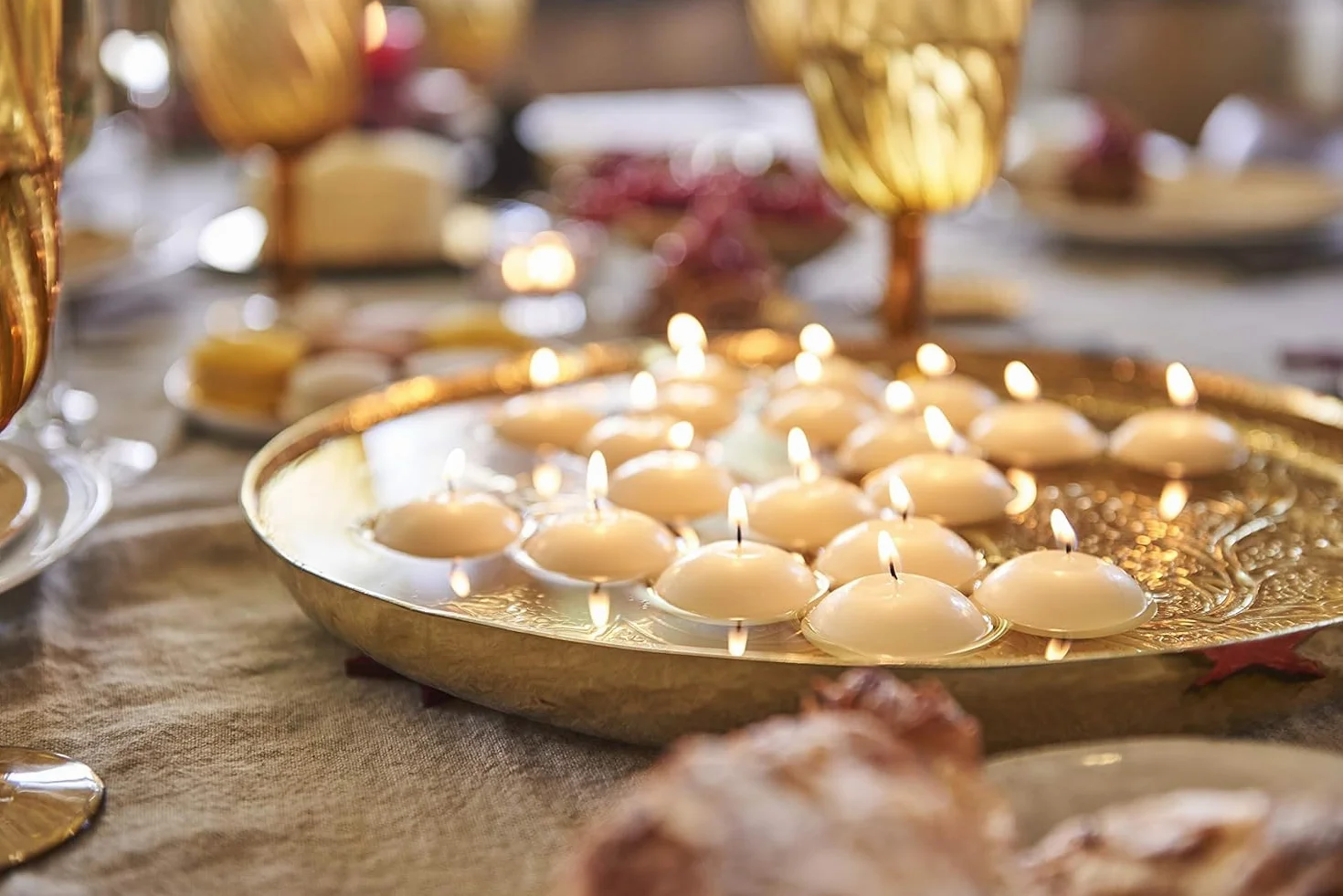 YANGWEN Pływające świece, 30 sztuk pływających świec klasy premium, pływające ciepłe podgrzewacze, białe świeczki typu tealight, wosk, na wesele, basen, spa, do wanny, kolacji, dekoracja