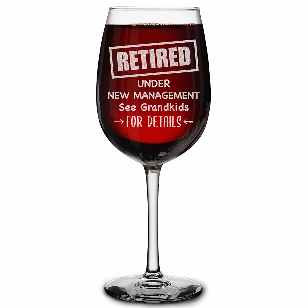 Shop4Ever Retired Under New Management See Grandkids For Details Grawerowany kieliszek do wina Zabawny prezent na emeryturę dla babci dziadka (473 ml)