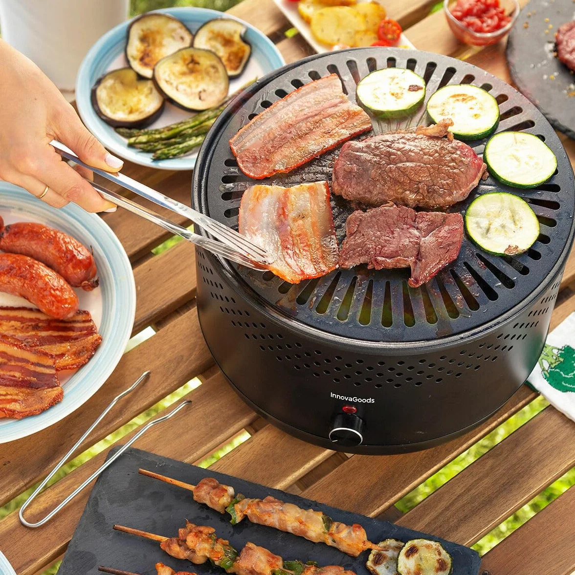 InnovaGoods® Grill stołowy, grill, bezdymny i bezzapachowy grill na węgiel drzewny, przenośny grill do wygodnego gotowania wewnątrz i na zewnątrz, z możliwością podłączenia baterii lub złącza USB-C