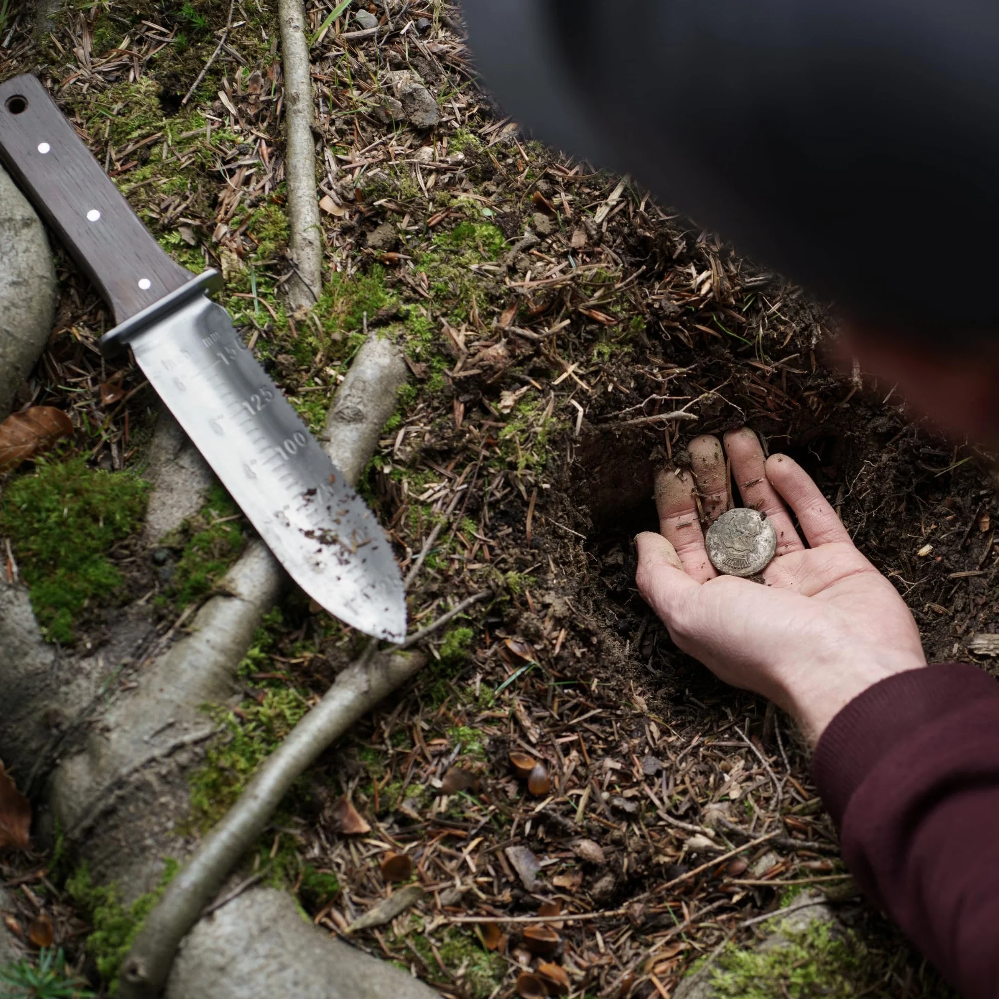 Digger – nierdzewna nożołopatka saperka do wykrywacza metalu, nóż ogrodowy (z uchwytem z drewna wenge i kaburą z cordury)