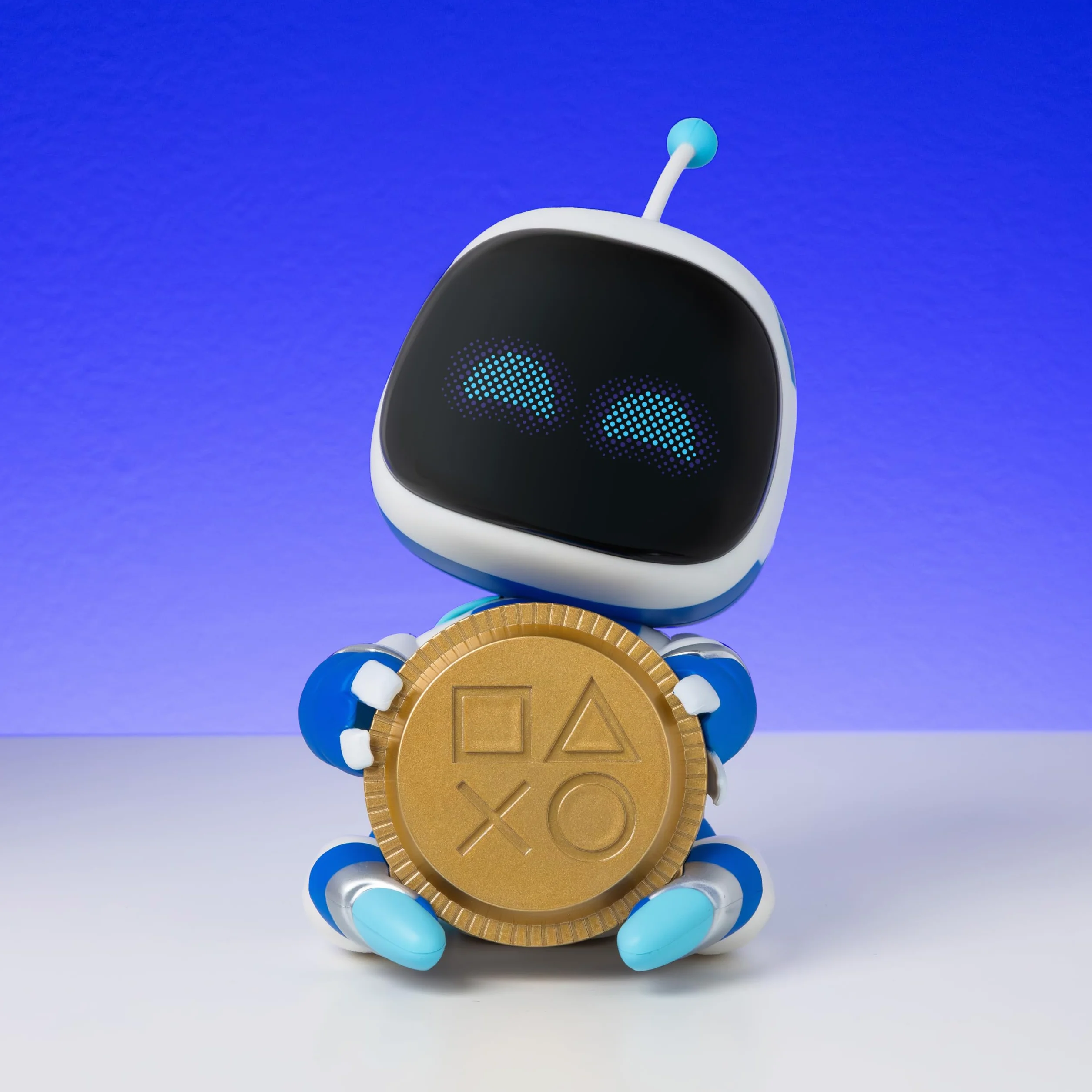Astro Bot skarbonka – 18 cm interaktywne pudełko na monety z efektami dźwiękowymi, świnka skarbonka na baterie, dla dzieci i graczy | Paladone