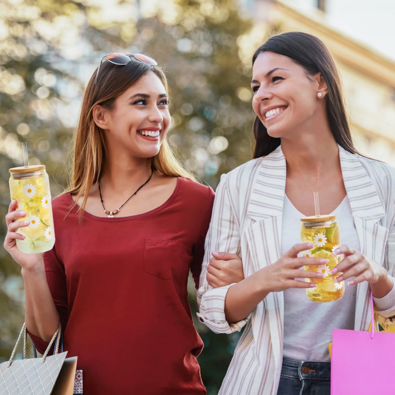 APOMOONS szklanka 480 ml z rurką i pokrywką, estetyczne szklanki ze słomką i pokrywką, szklanka do matcha, szklanka do matcha latte na smoothie i napoje