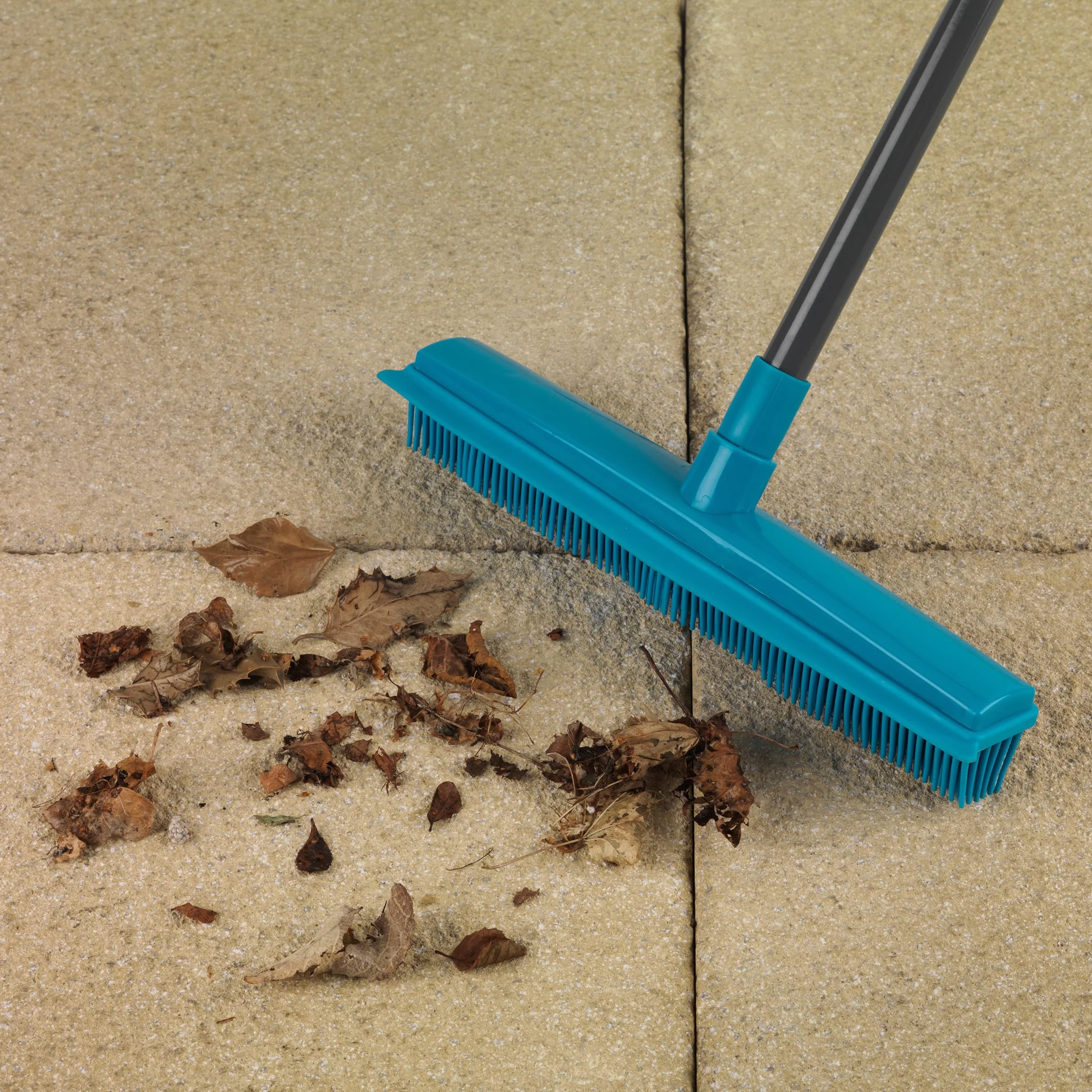 Beldray LA024350TQ Pet Plus+ 2 In 1 Lift & Trap Dual Rubber Head Brush with Squeegee Edge, Ideal for Hard Floors, Windows, Pet Hair & Dust, Non-Scratch, Outdoor/Indoor Bro