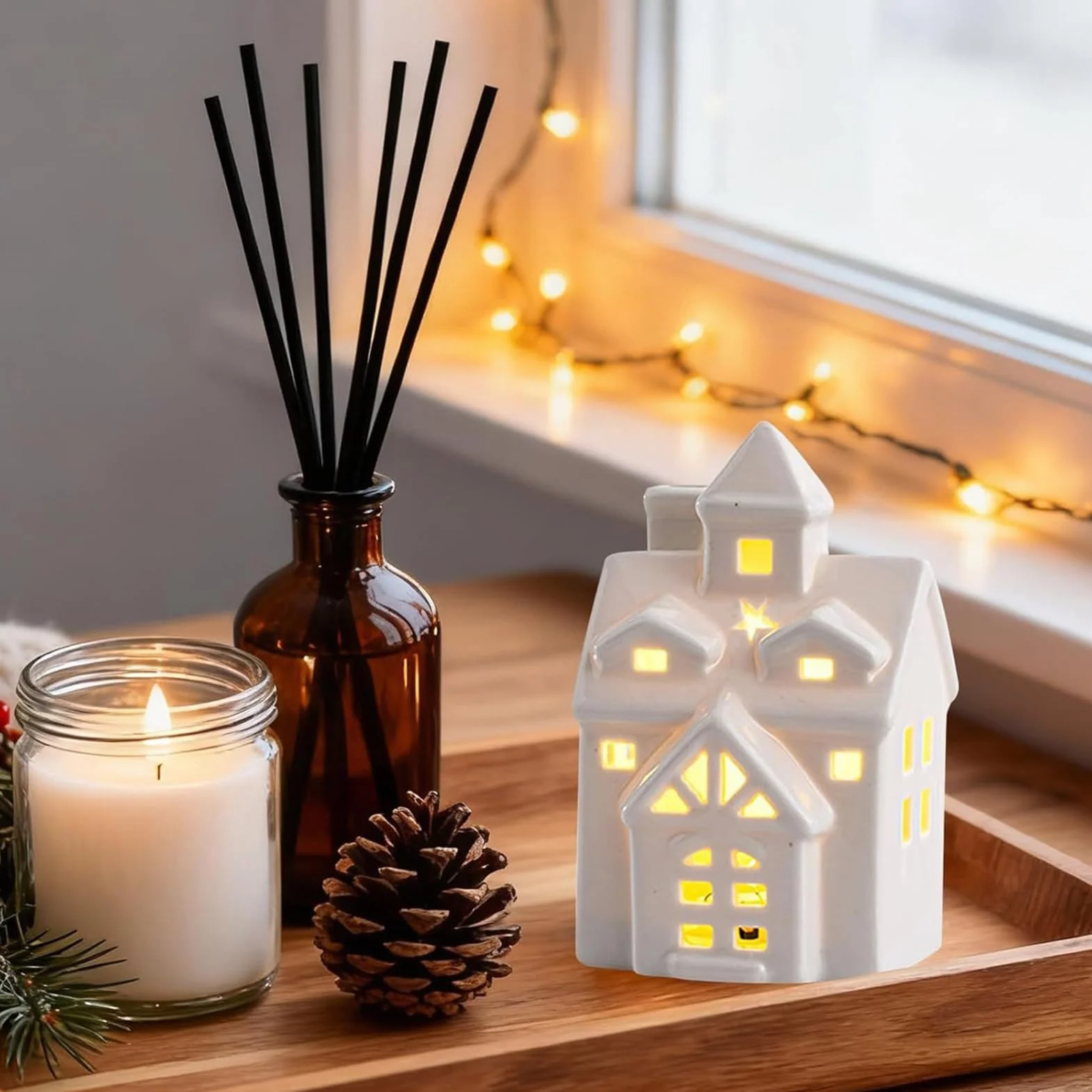 Ceramiczne domki świąteczne, miniaturowa dekoracja wioski świątecznej z oświetleniem LED, porcelanowe ręcznie robione domki świąteczne do świątecznego wystroju wnętrz, zasilane bateriami, ciepłe białe