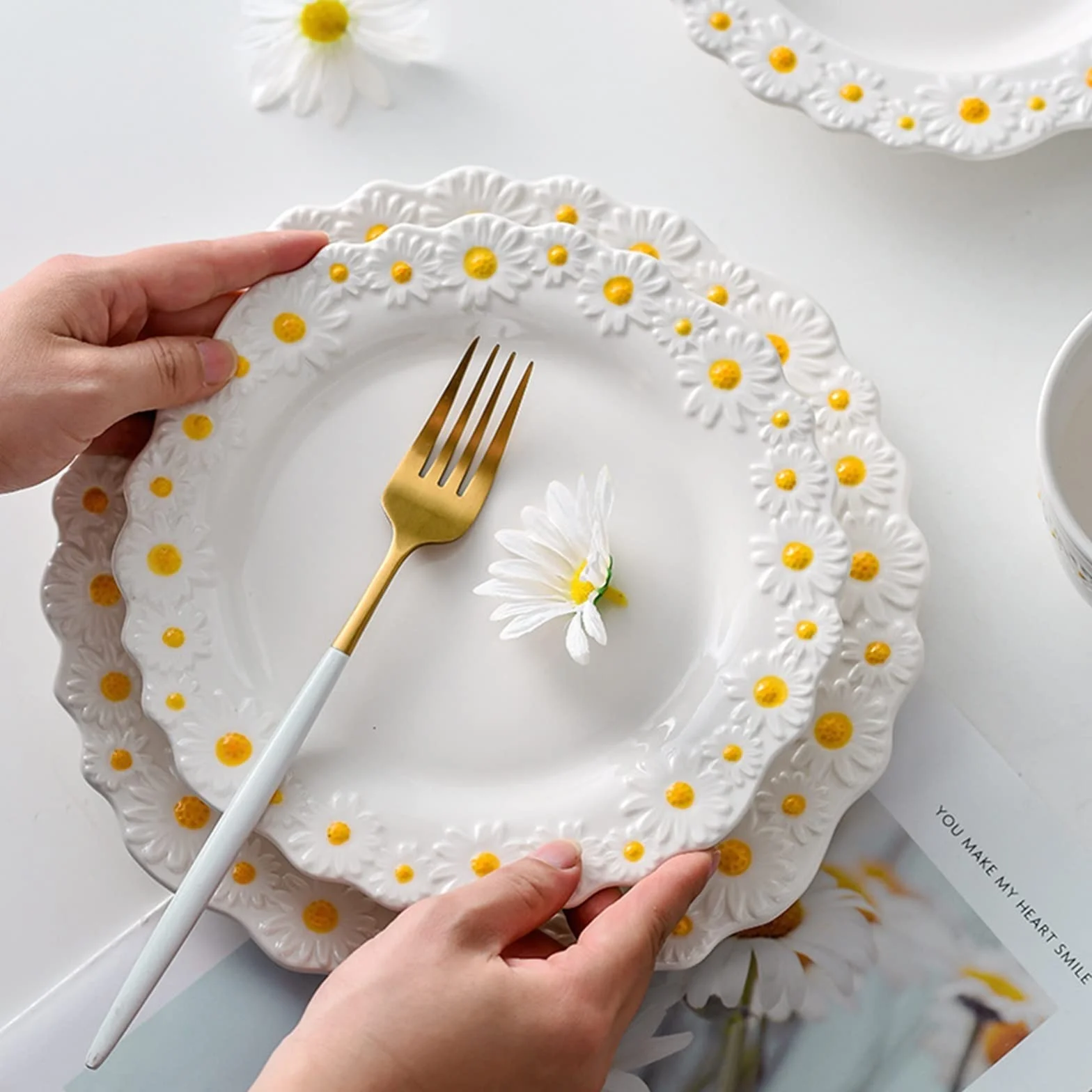 Talerze Obiadowe, Ceramiczne Talerze Deserowe W Kształcie Stokrotek, Salaterki, Naczynia Stołowe, Dania Obiadowe, Steki, Taca Na Przekąski, Biała Porcelana, Na