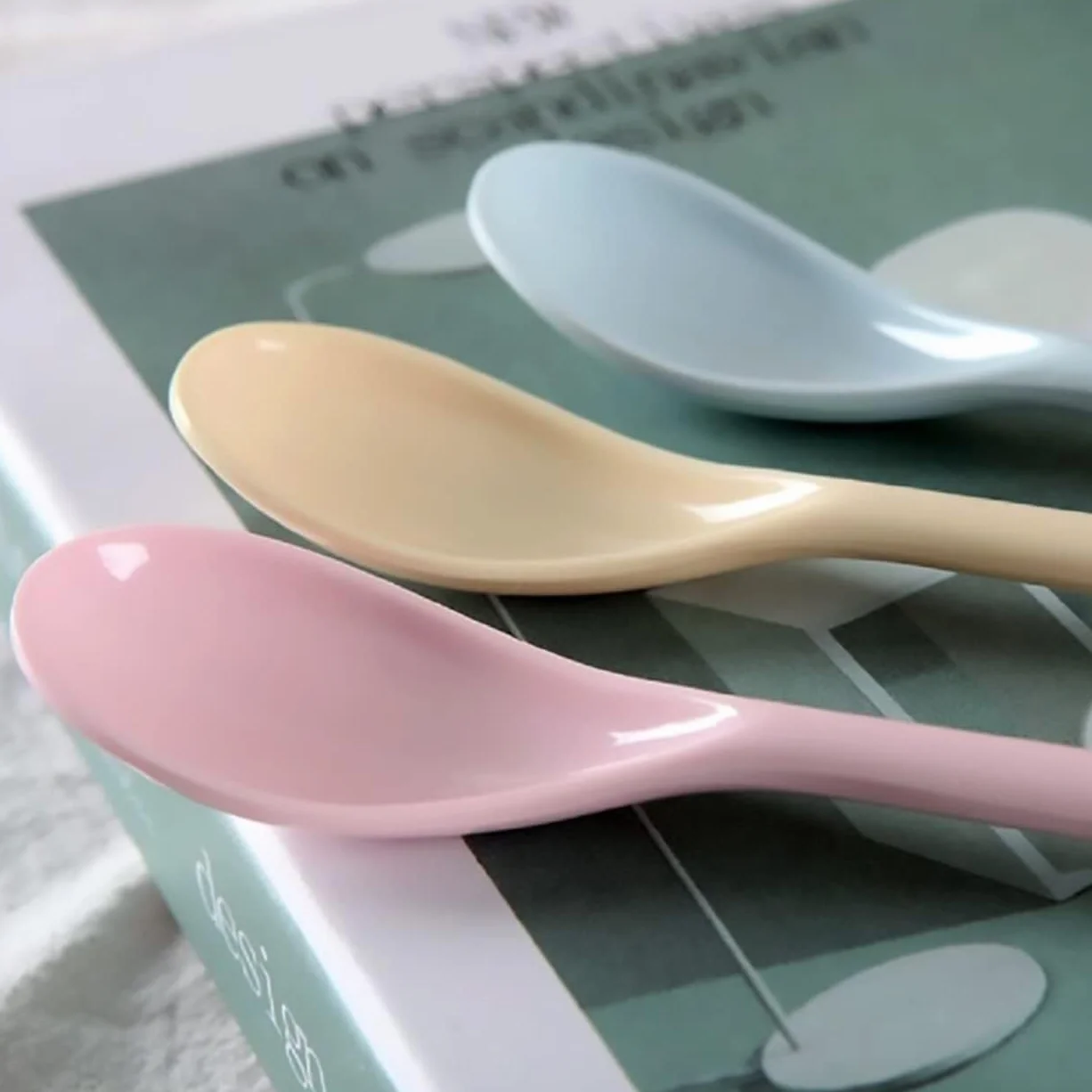 5 sztuk mała łyżka, kolorowe plastikowe łyżki, kolorowe łyżki do kawy, łyżki do deserów, kawy, lodów, wielokrotnego użytku
