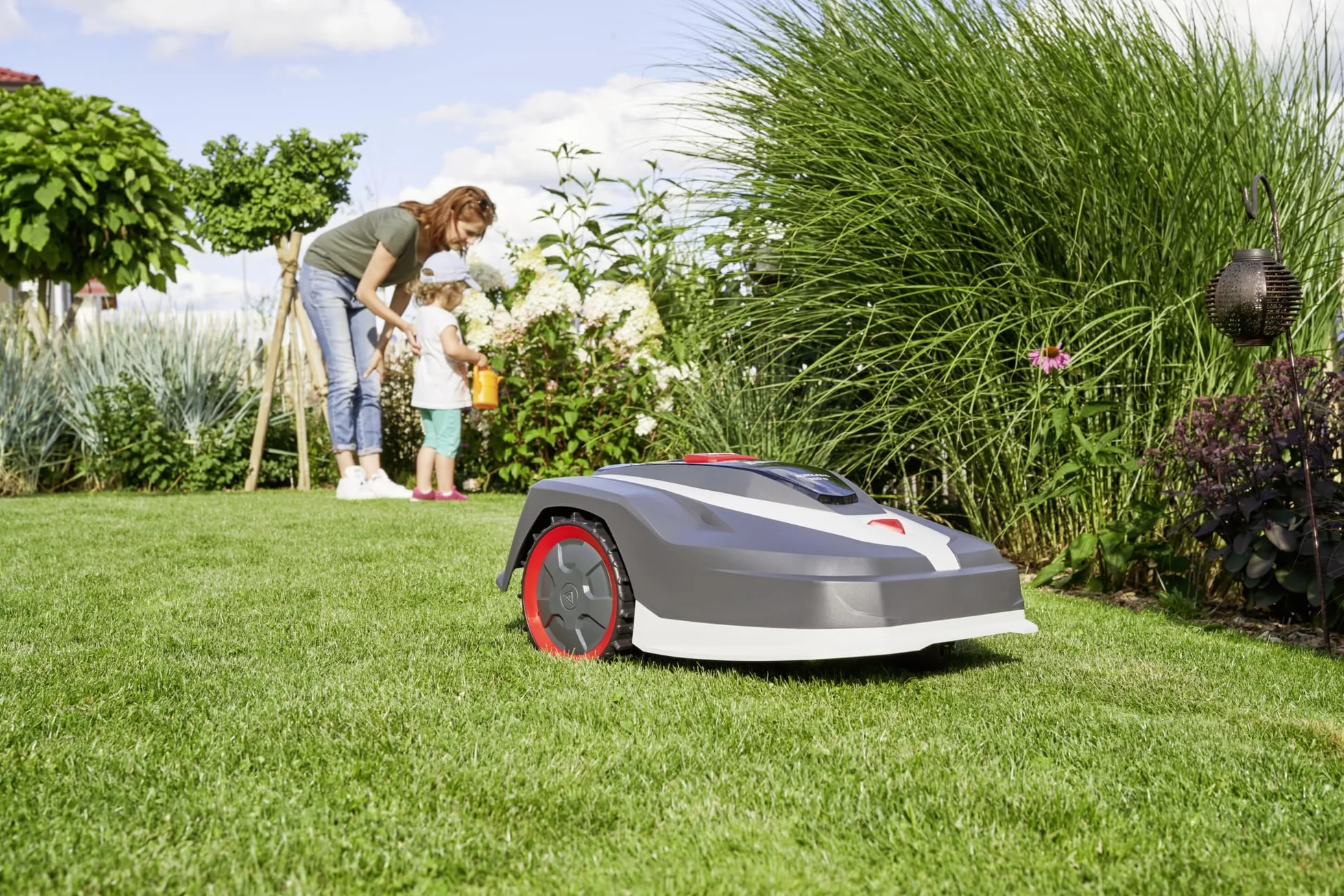 AL-KO Robolinho® robot koszący Robolinho® 550 W, szerokość cięcia 20 cm, akumulator litowo-jonowy 20 V/2,5 Ah, do powierzchni do 550 m², maks. zdolność pokonywania wzniesień 45%, bardzo cicha praca 60