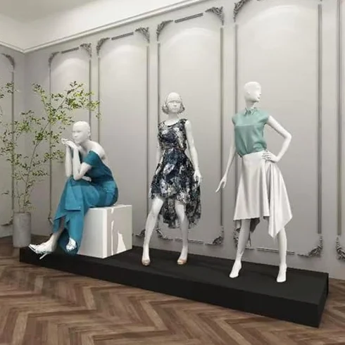 Kwadratowy stojak na cokół do prezentacji biżuterii, dekoracji wydarzeń, sklepu ślubnego i butiku - elegancka prezentacja akcesoriów i ekspozycji dekoracyjnych