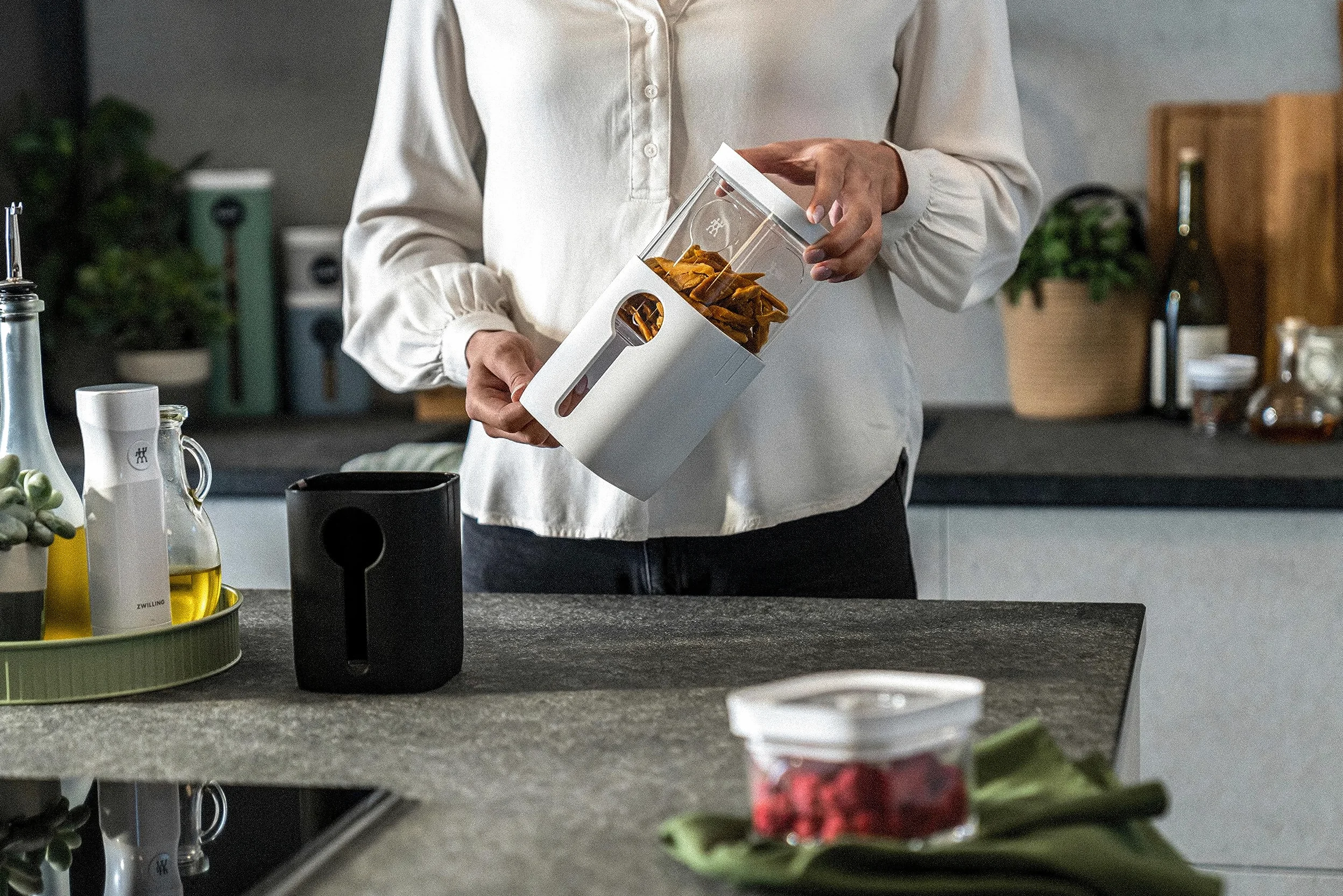 ZWILLING FRESH & SAVE CUBE Pojemnik na pojemnik o rozmiarze 4S, ochrona przed światłem słonecznym, wskaźnik poziomu napełnienia, tworzywo sztuczne wolne od BPA, kość słoniowa