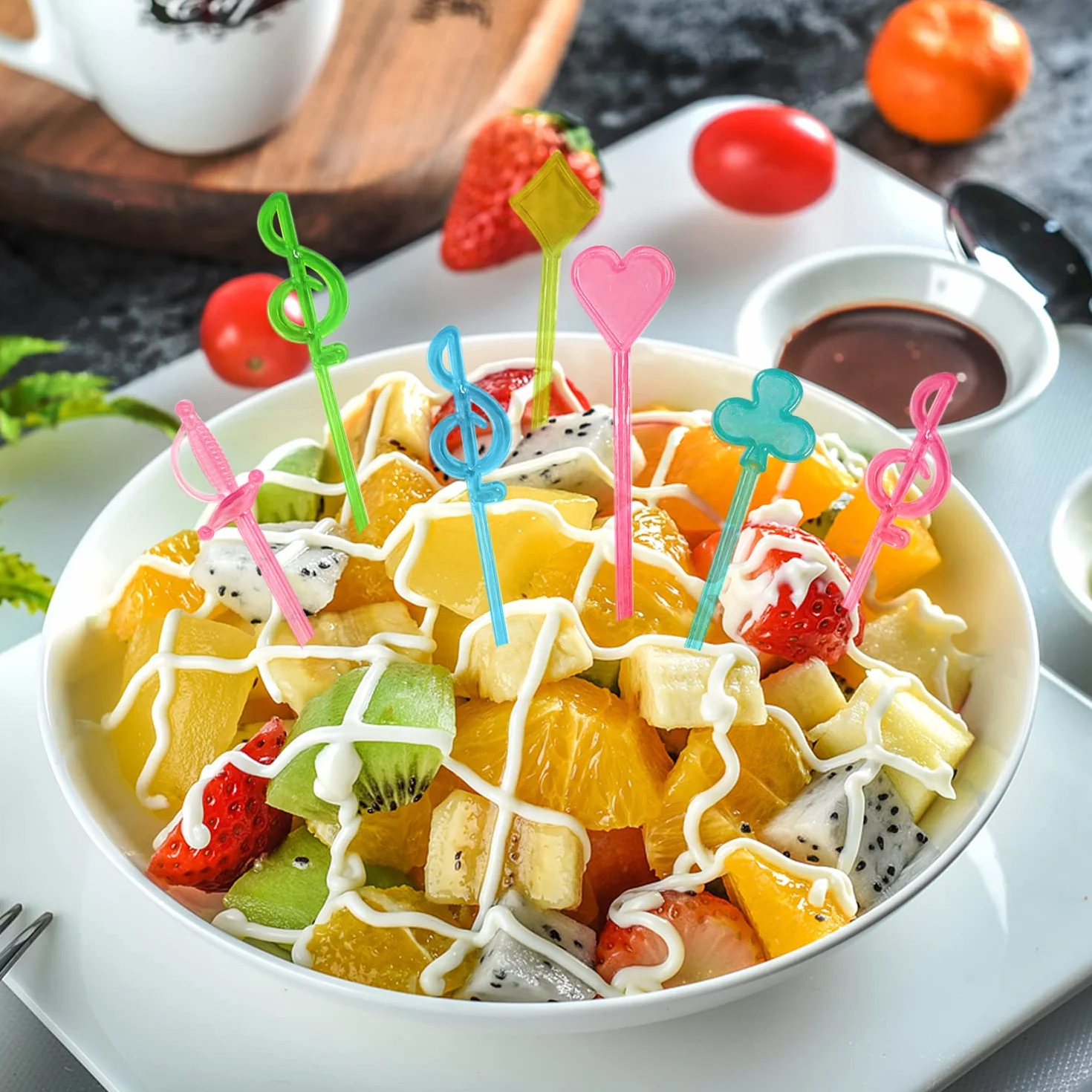 100 szt. plastikowy widelec do owoców, zawiera 4 style: serce, karta do gry, zawieszka muzyczna, miecz, akcesoria Bento, miłość, do dekoracji imprezowych, 20 cm