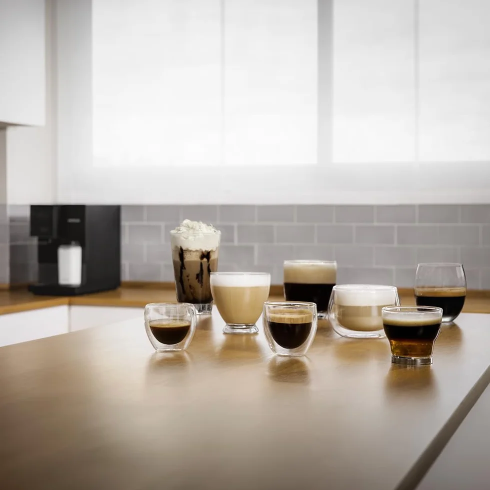 Cecotec Ręczny ekspres do kawy i Cappuccino Cremmaet Compactccino Connected. 30 odmian, zbiornik na mleko 400 ml, zbiornik na wodę 1,1 l, ekran TFT, Wi-Fi, pompa 19 bar, termoblok