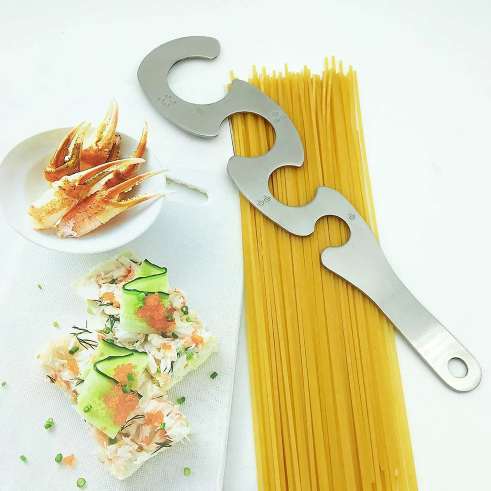 Narzędzie do pomiaru makaronu spaghetti z makaronem, 4 otwory ze stali nierdzewnej miernik spaghetti kontrola porcji makaronu pomiar makaronu miara gotowanie kuchnia ciasto linijka