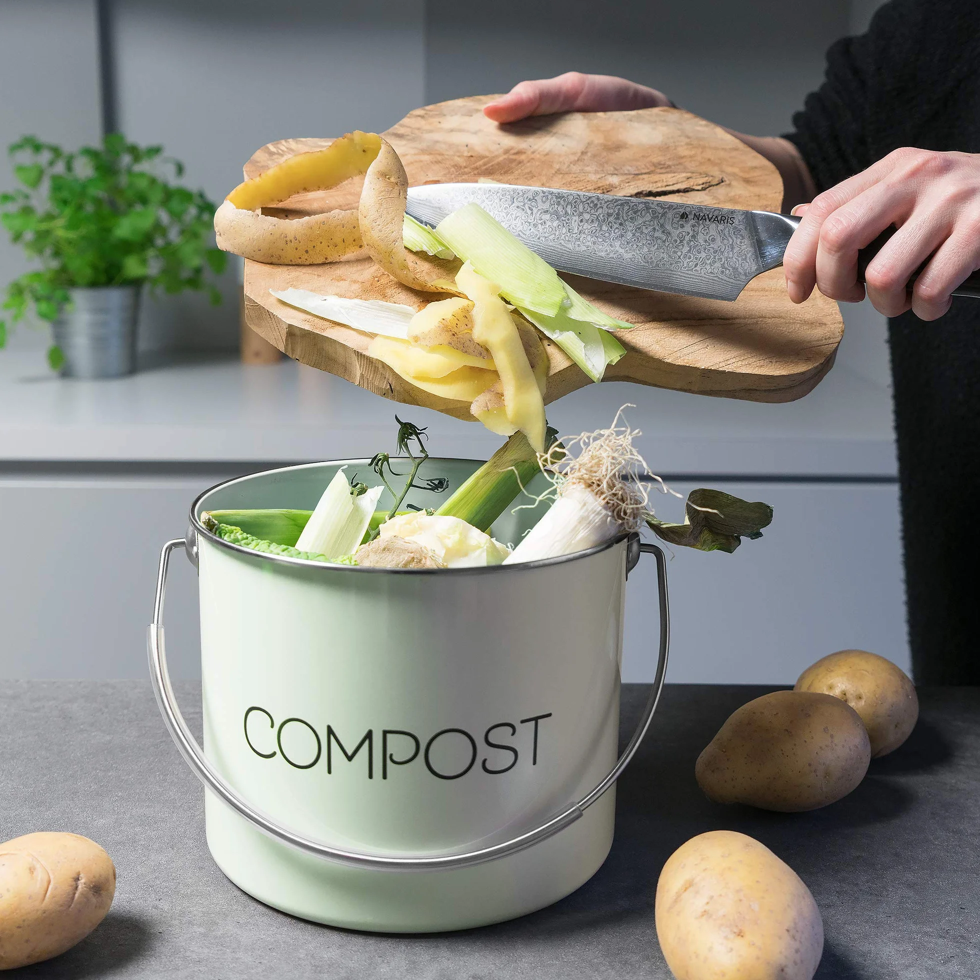 Navaris Metalowy kosz na kompost, 3 l, kuchenne wiadro do kompostowania z filtrem węglowym i pokrywką, do recyklingu ekologicznych odpadów spożywczych w pomieszczeniach, miętowa zieleń