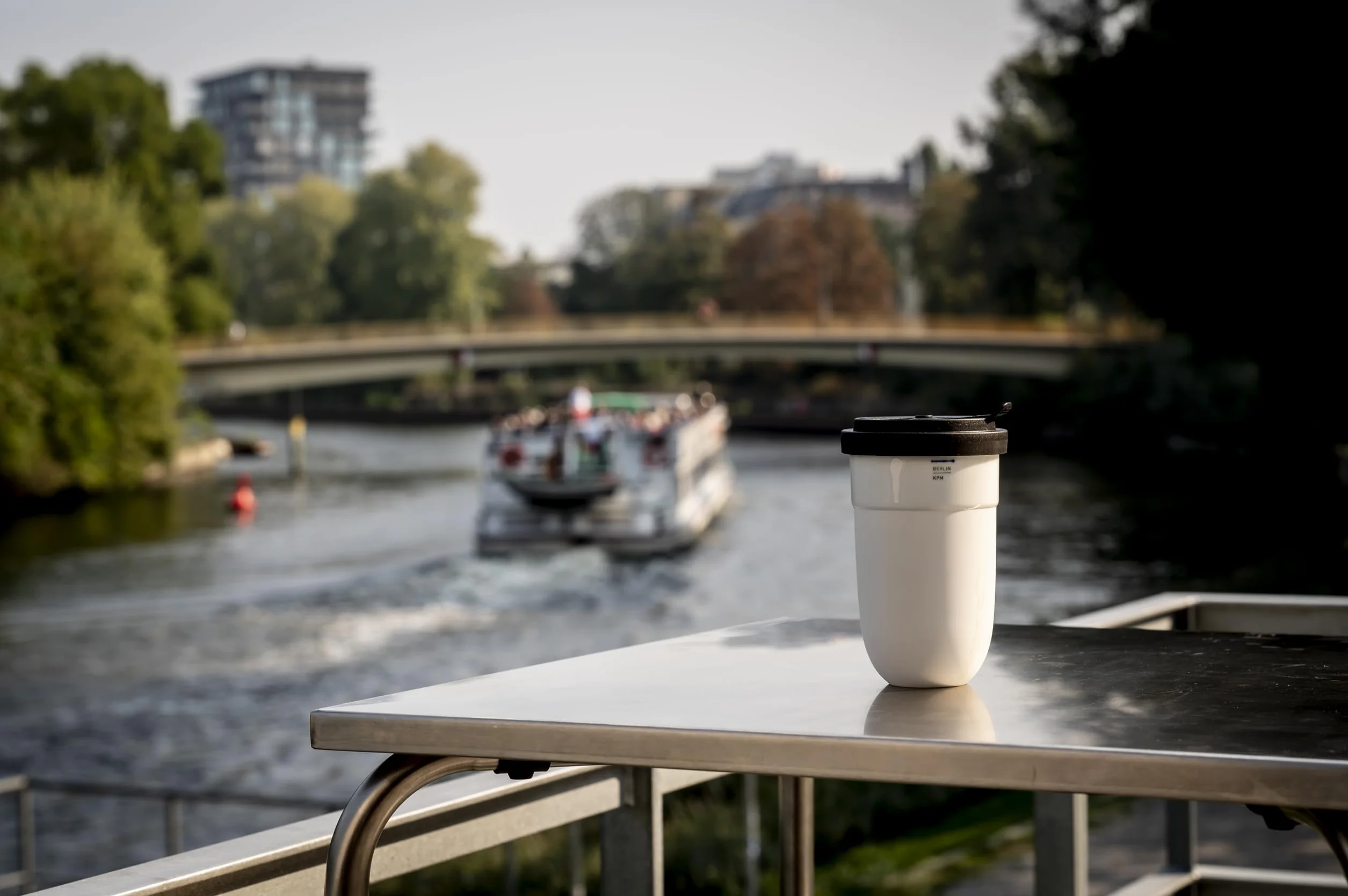 KPM Berlin LAB To-Go kubek, porcelana, kubek do kawy, kubek do kawy na wynos 460 ml, ręcznie wykonany, biały