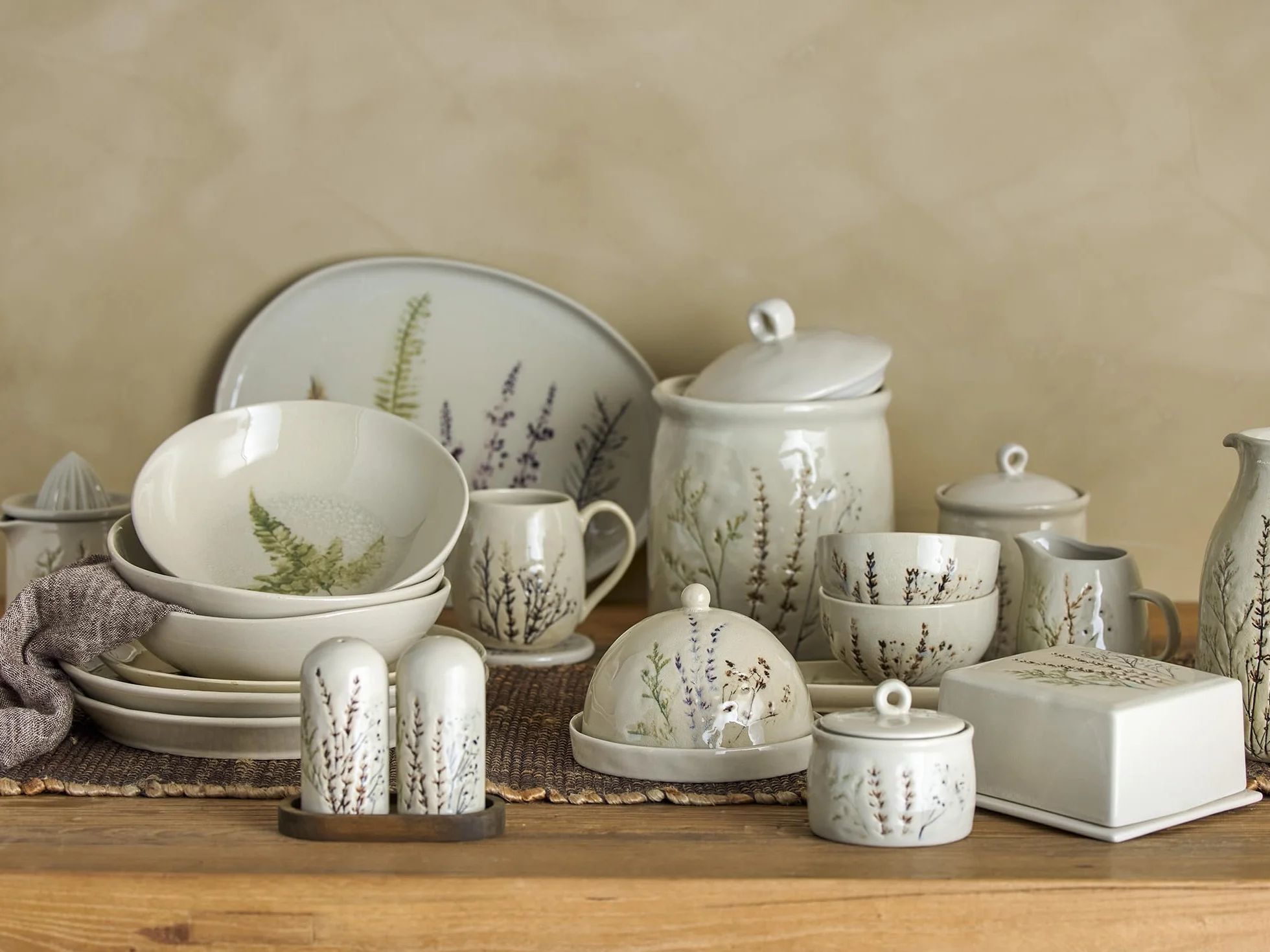 Bloomingville Dzbanek na mleko Bea, naturalny, ceramiczny