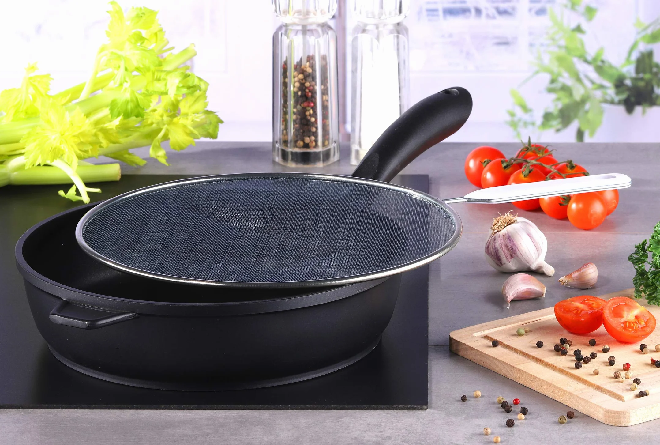 Haushalt International 24001 osłona przed pryskaniem patelni 2-częściowa 25 i 29 cm ze stali nierdzewnej