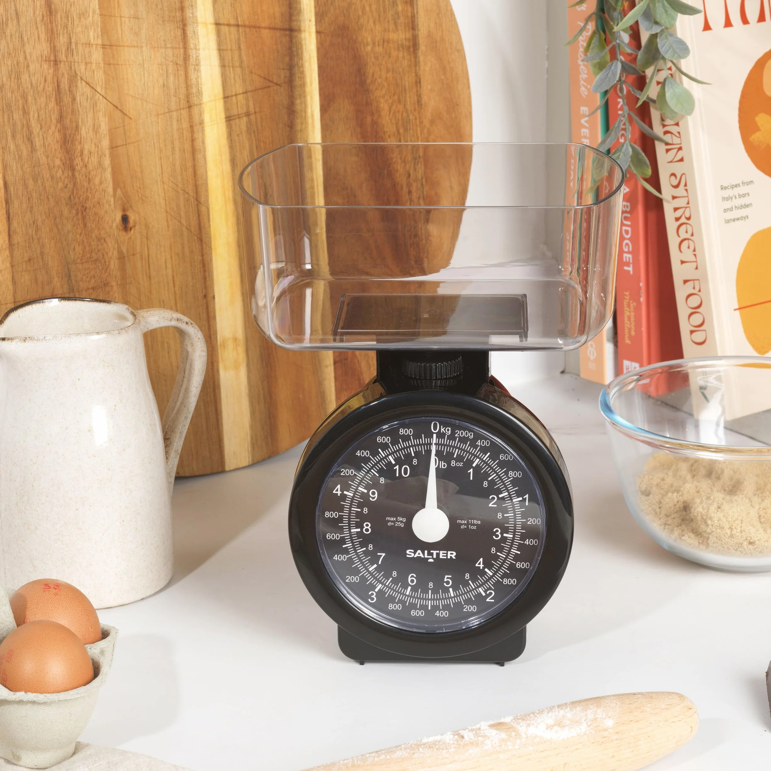 Salter 114 BKCLDR Mechaniczna waga kuchenna 5 kg, zmywarka, czarna