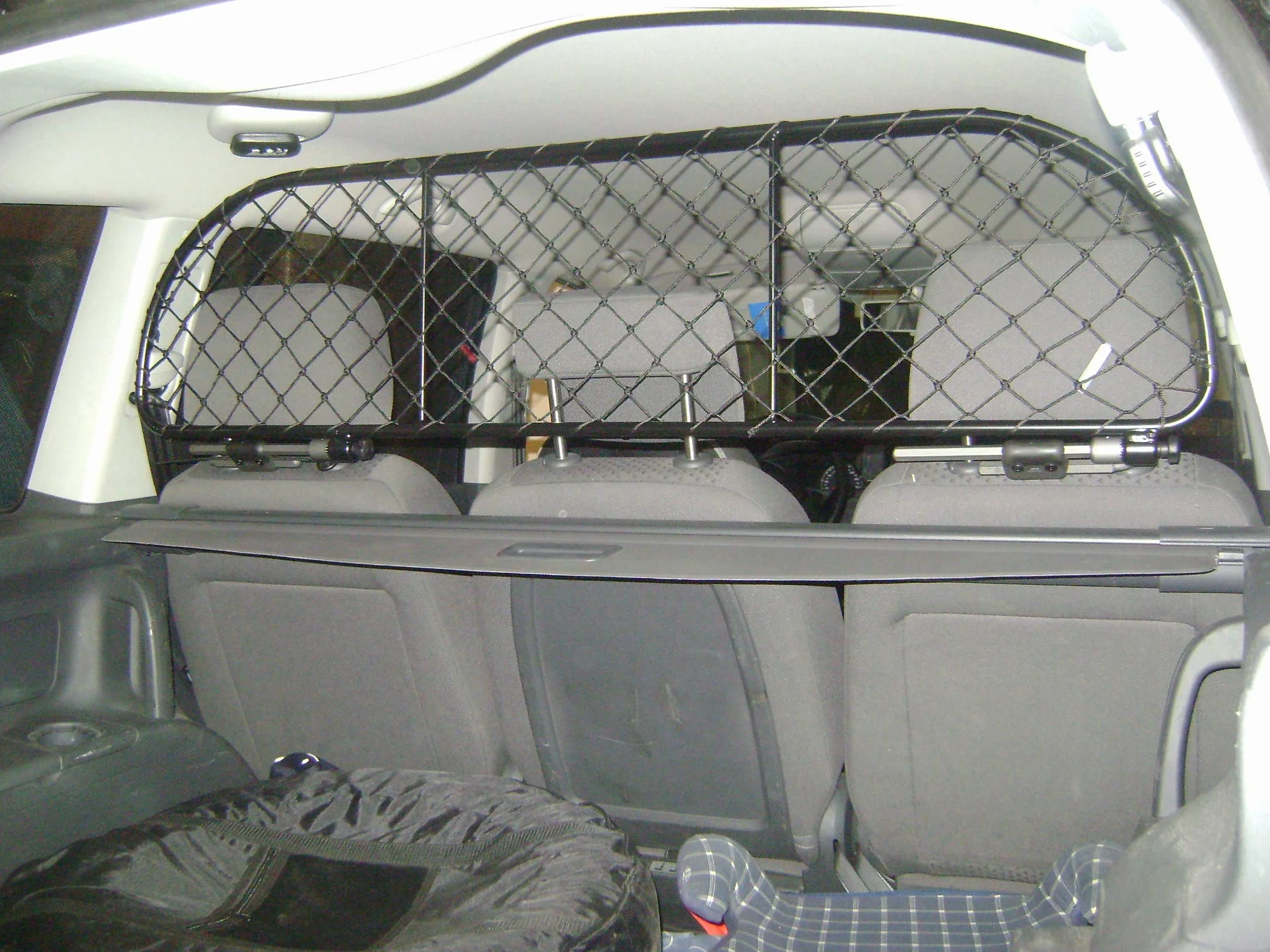 ERGOTECH siatka oddzielająca kratka oddzielająca siatka dla psa kratka dla psów do Volkswagen Touran 2003-2009 i od roku produkcji 2010