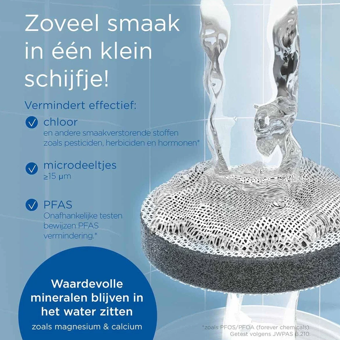 BRITA Butelka z filtrem do wody Model Vital morelowa (600 ml) w zestawie z 2 filtrami MicroDisc – praktyczna butelka na napoje z filtrem do wody w podróży, filtruje chlor i bakterie podczas