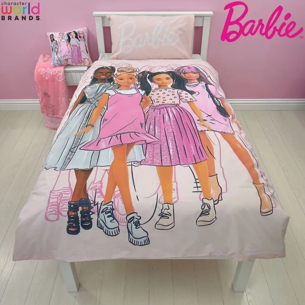 Character World Barbie oficjalny zestaw poszewek na kołdrę dla pojedynczych dzieci | wzór figurek dwustronna, 2-stronna pościel z dopasowaną poszewką na poduszkę, różowy zestaw na pojedyncze łóżko,