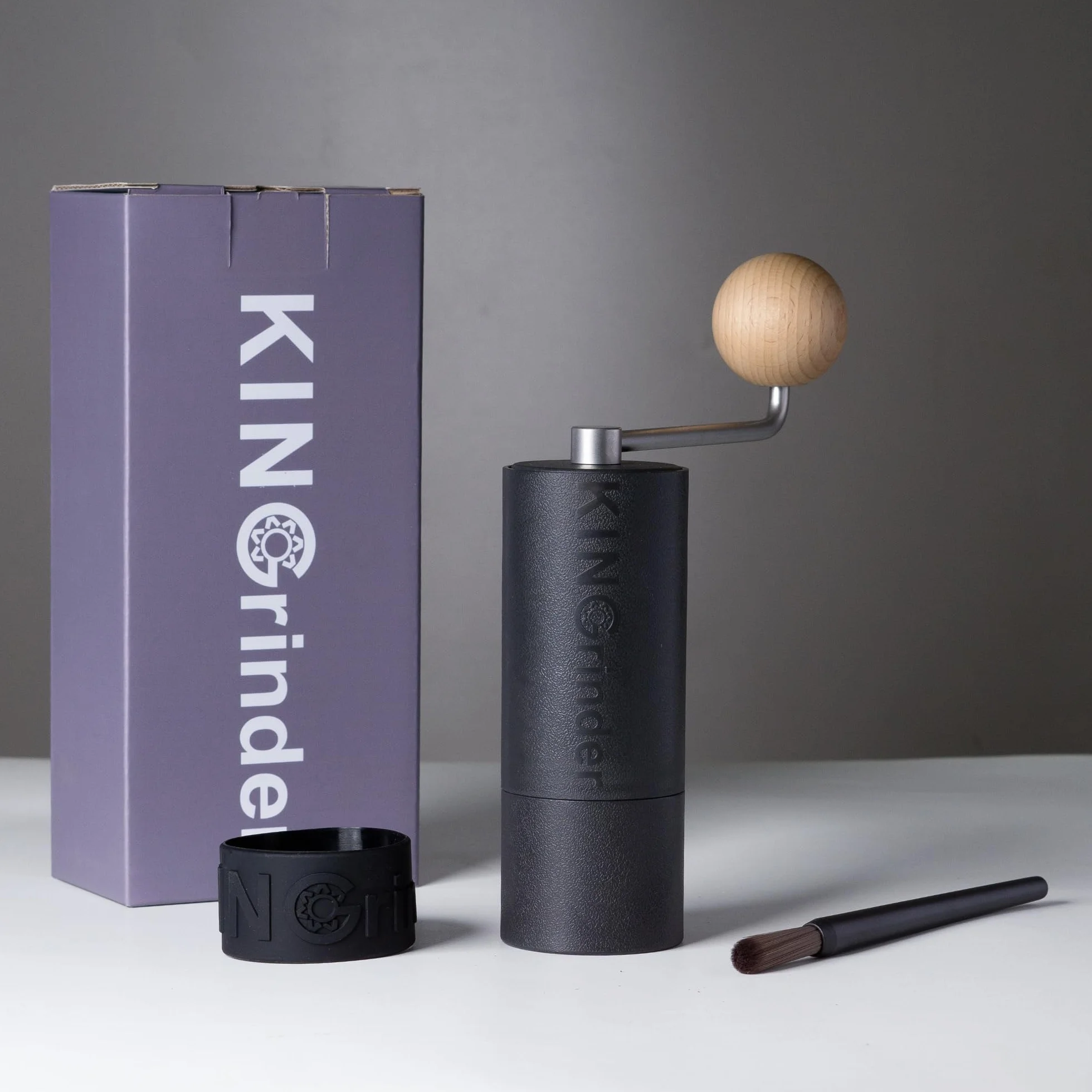 KINGrinder P1 lekki ręczny młynek do kawy do dzbanka Moka, aeropress, French Press, kroplówka ze spójnością montażową, stożkowy młynek ze stali nierdzewnej, pojemność 20g