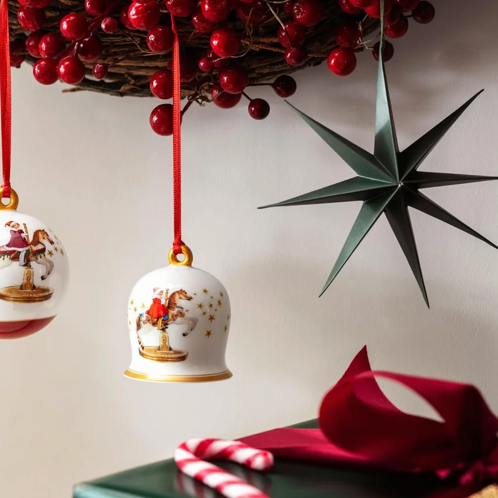 Villeroy & Boch – Annual Christmas Edition, ozdoba, dzwonek, dzwonek bożonarodzeniowy, ozdoba choinkowa, edycja 2024, ekskluzywny przedmiot kolekcjonerski, porcelana Premium, 6 x 6 x 7 cm