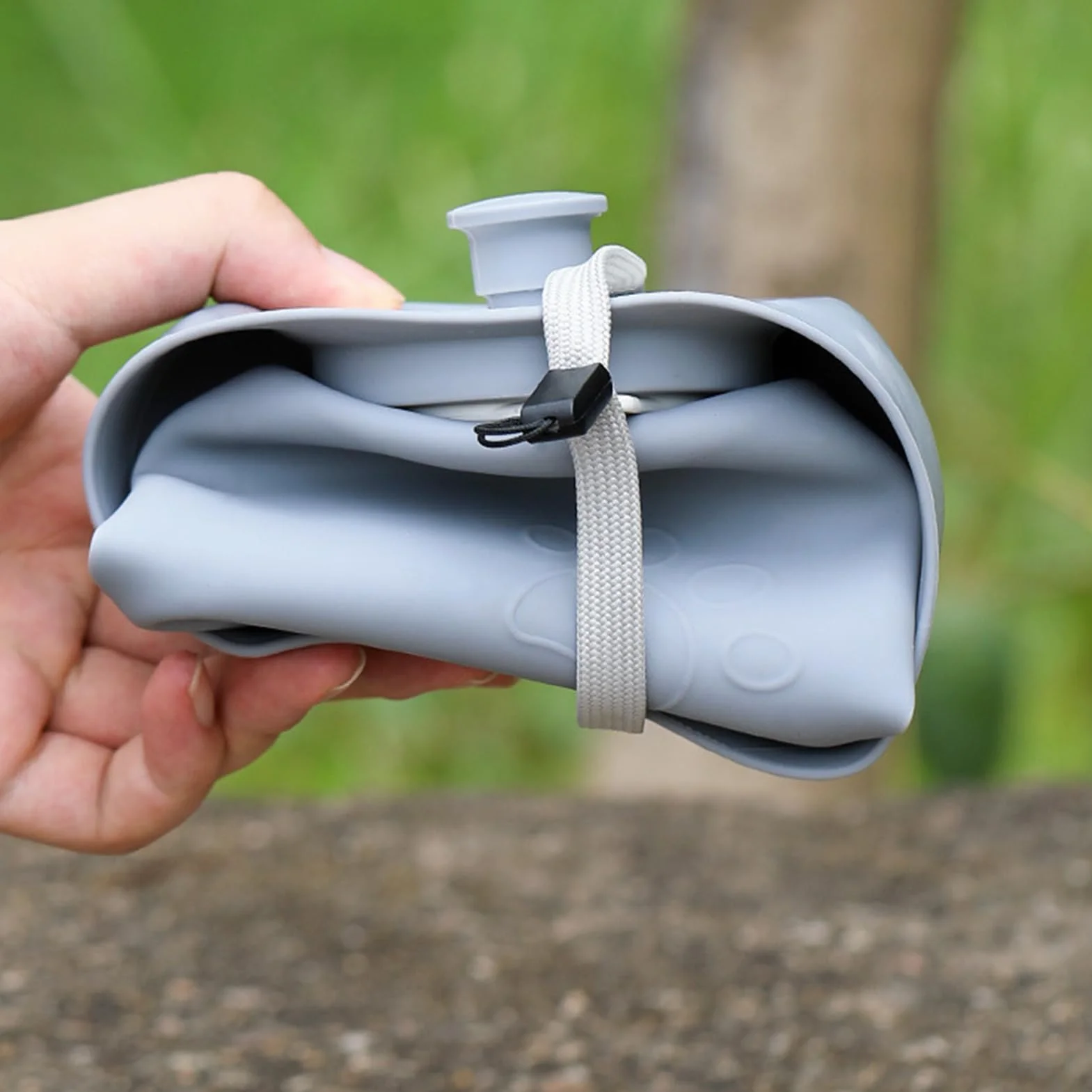 Foldable Leak-Proof Dog Water Bottle for Outdoor Travel Hiking Camping