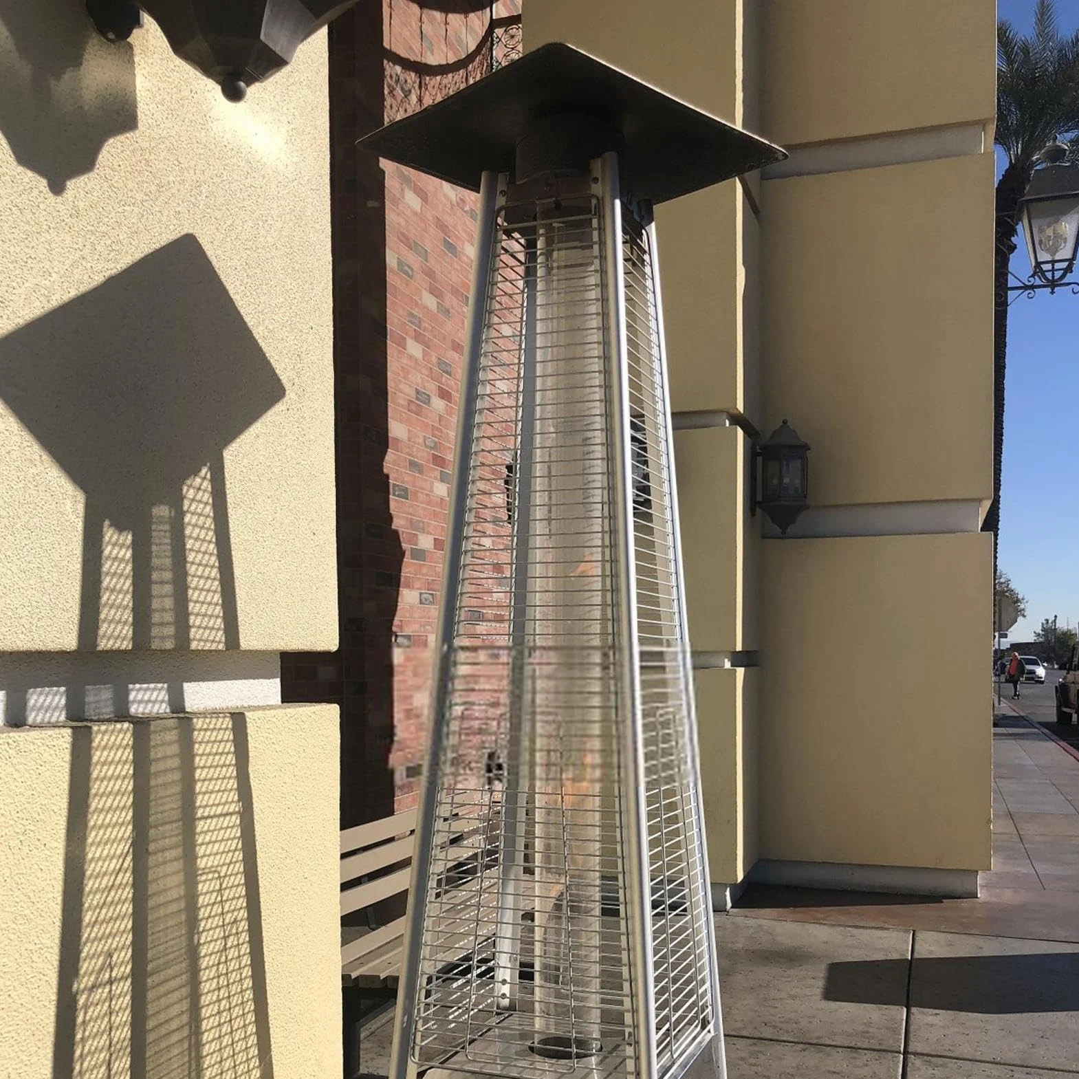 Gaz grzewczy na taras, do ogrodu i na balkon, grzejnik tarasowy z widokiem p?omienia 360°, na zewn?trz, grzejnik na taras z elektrycznym zap?onem, odporny na deszcz, kwadratowa, 4-stronna os?ona