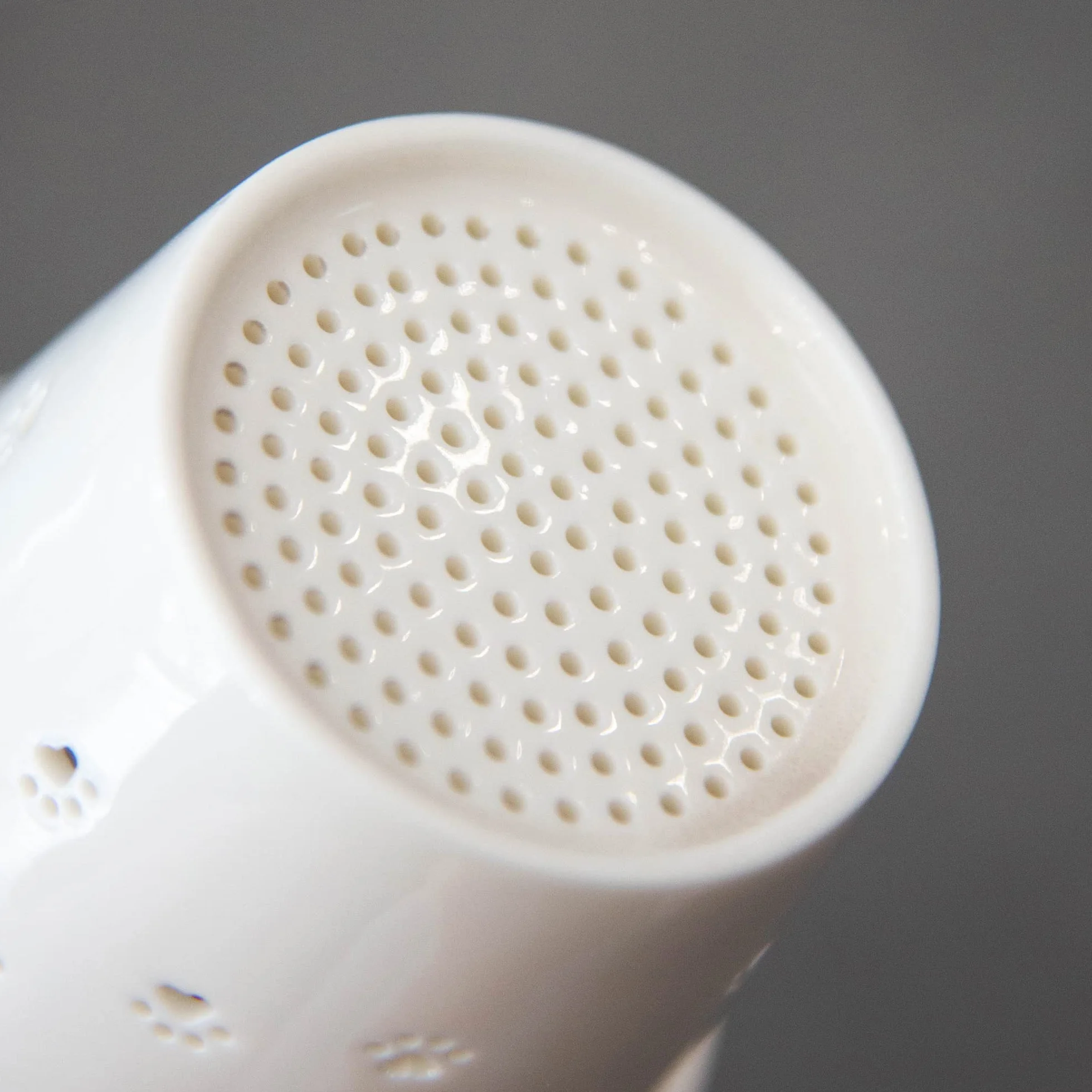 HEER Filiżanka do herbaty dla kota z zaparzaczem i pokrywką, uroczy kubek do herbaty z sitkiem do moczenia luźnych liści, ceramiczna filiżanka do herbaty na urodziny, Boże Narodzenie, prezenty dla