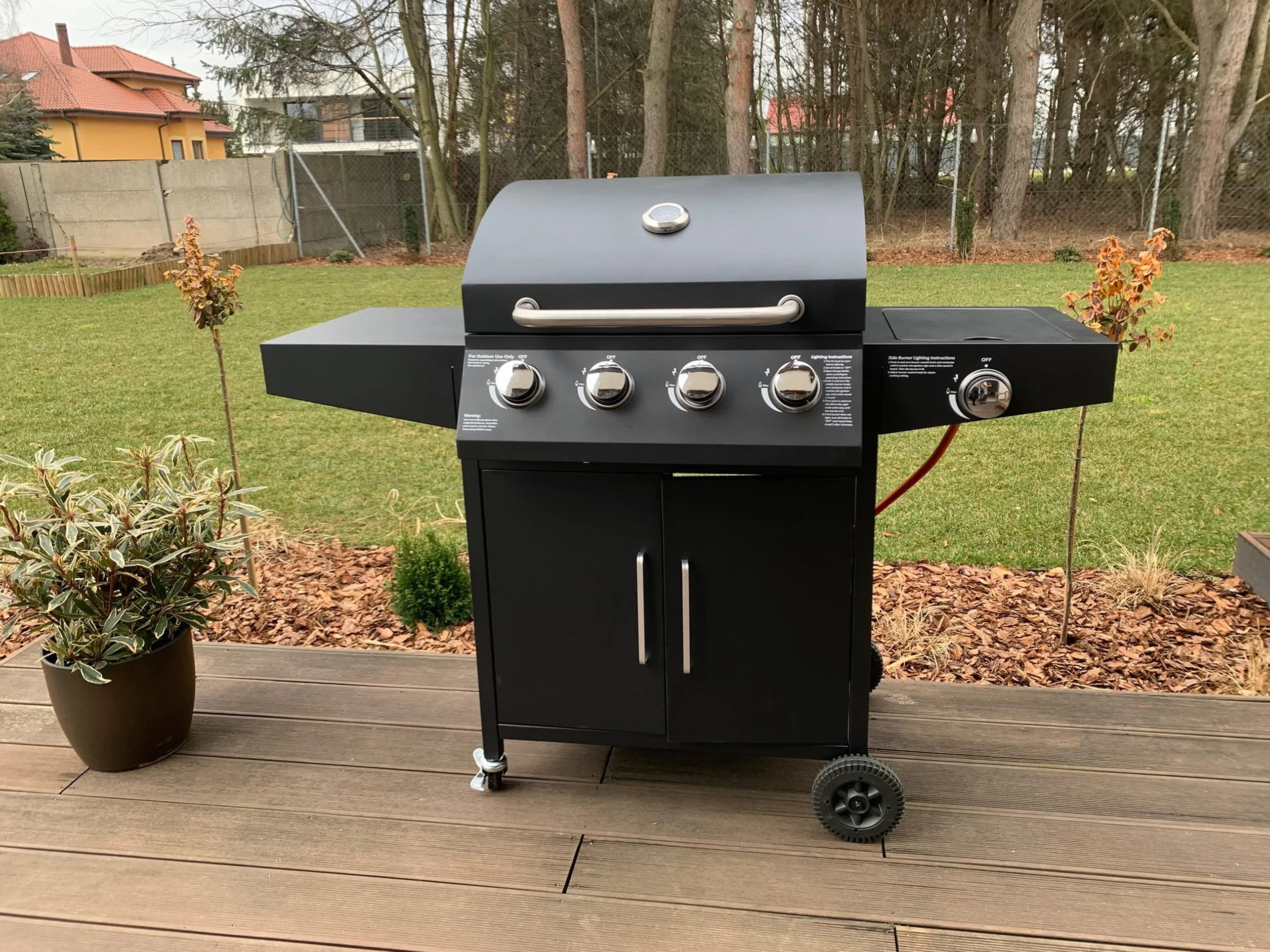 GrillMaster Grill Gazowy PartyTogether 4+1 + Pokrowiec, Ogrodowy, Na Gaz, z Termometrem, z Kółkami, z Dodatkowym Palnikiem
