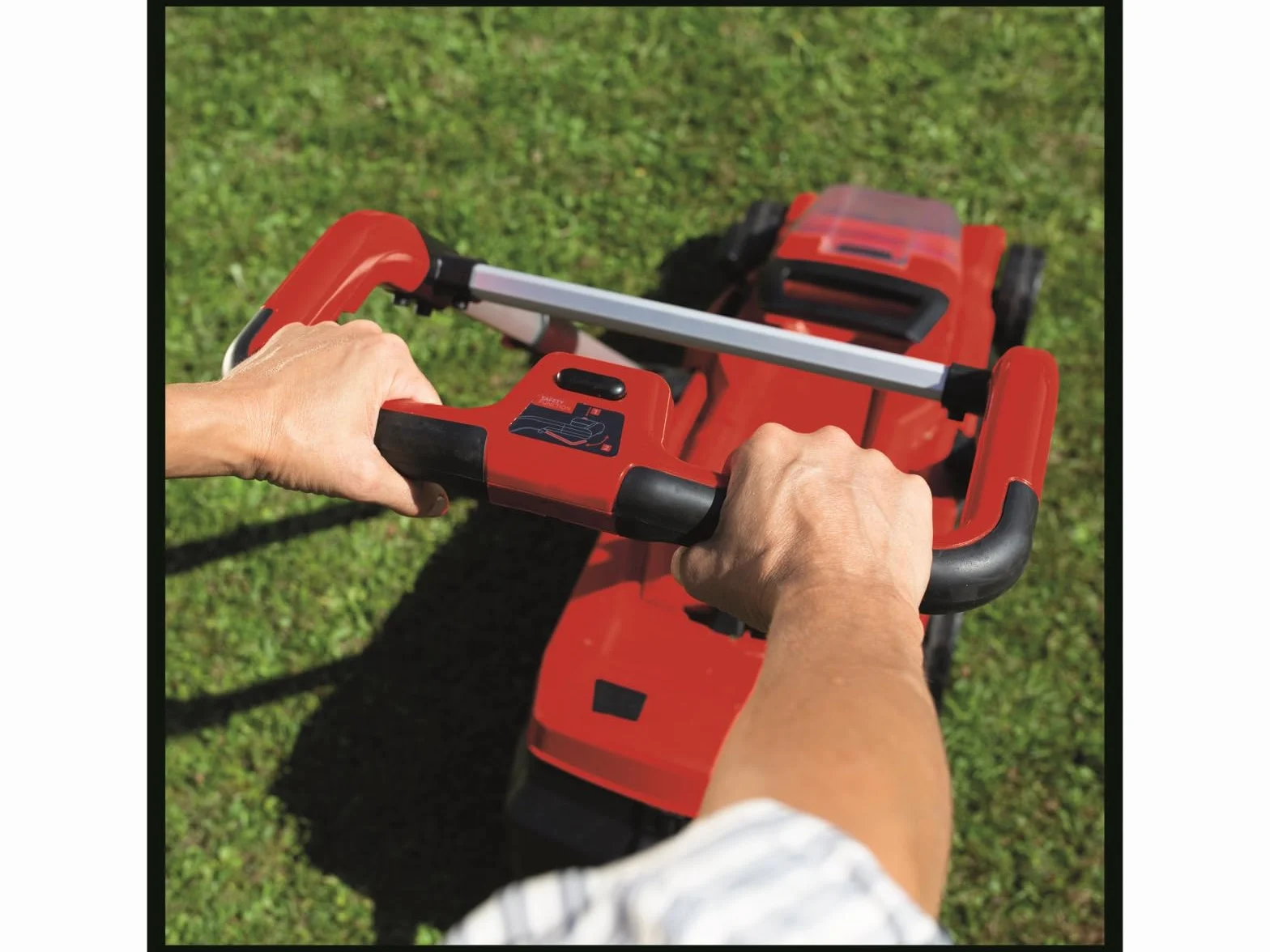 Einhell Kosiarka akumulatorowa RASARRO 36/42 Power X-Change (36 V, szerokość cięcia 42 cm, do 550 m², szczotka do mulczowania, pojemność 50 l, akumulatory i ładowarka)