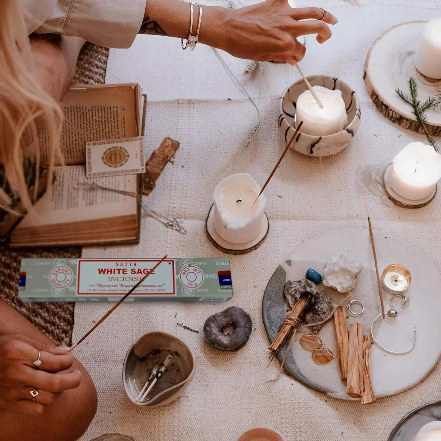 Satya Nag Champa biała szałwia kadzidełka - 12 opakowań x 15 gramów od Satya