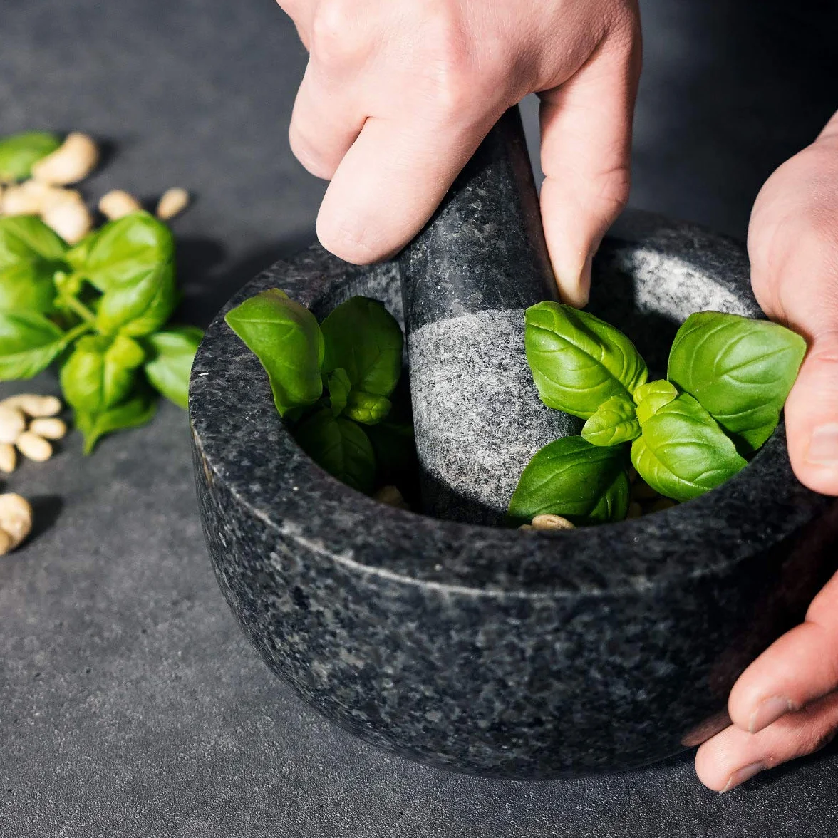 Navaris Moździerz i tłuczek z granitu w zestawie - moździerz kamienny moździerz przyprawowy duży - do przypraw pesto zioła - tłuczek z tłuczkiem - Ø 16cm