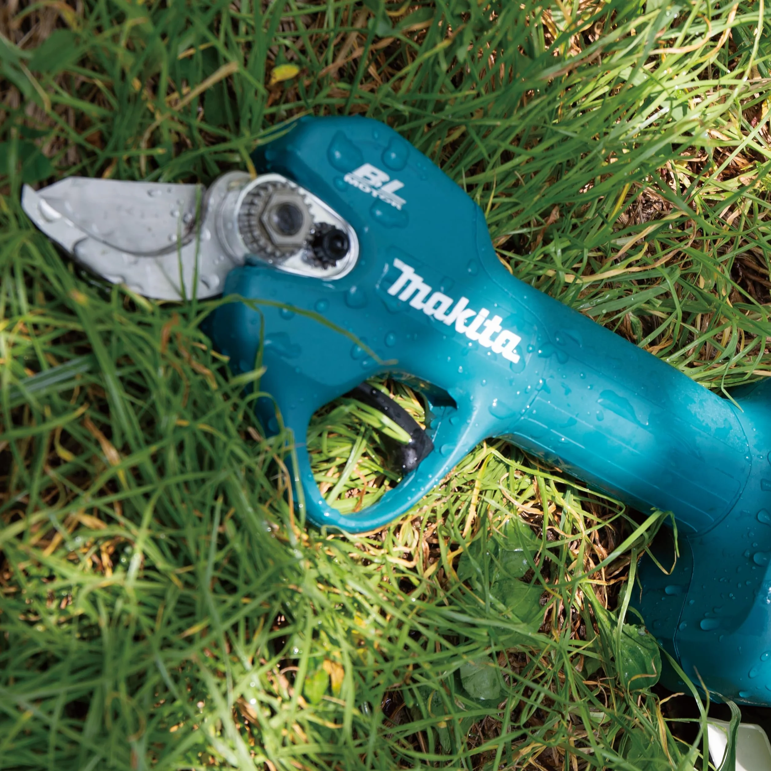 Makita DUP181Z akumulatorowe nożyce do gałęzi 18 V (bez akumulatora, bez ładowarki)