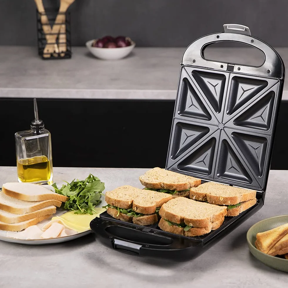 Cecotec Opiekacz do kanapek Rock'nToast Family 3w1. 1500 W, pojemność dla 4 kanapek, powłoka nieprzywierająca, 3 wymienne płyty, szybkie i równomierne opiekanie, stal nierdzewna