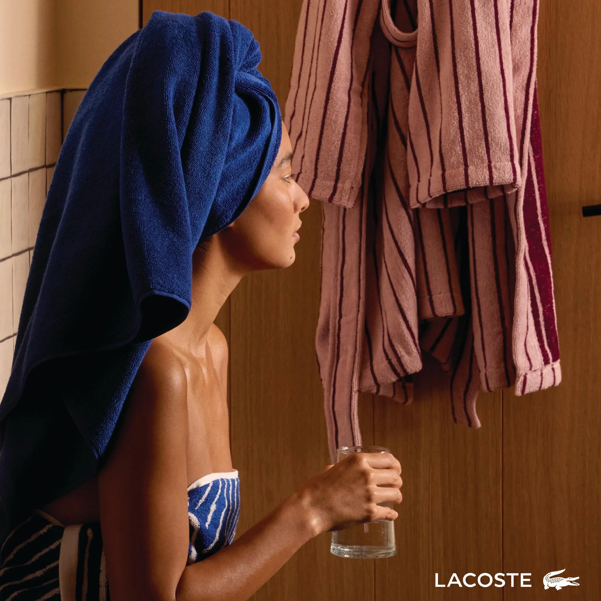 Lacoste Heritage Supima bawełniany ręcznik do rąk, granatowy, 40 cm x 76 cm