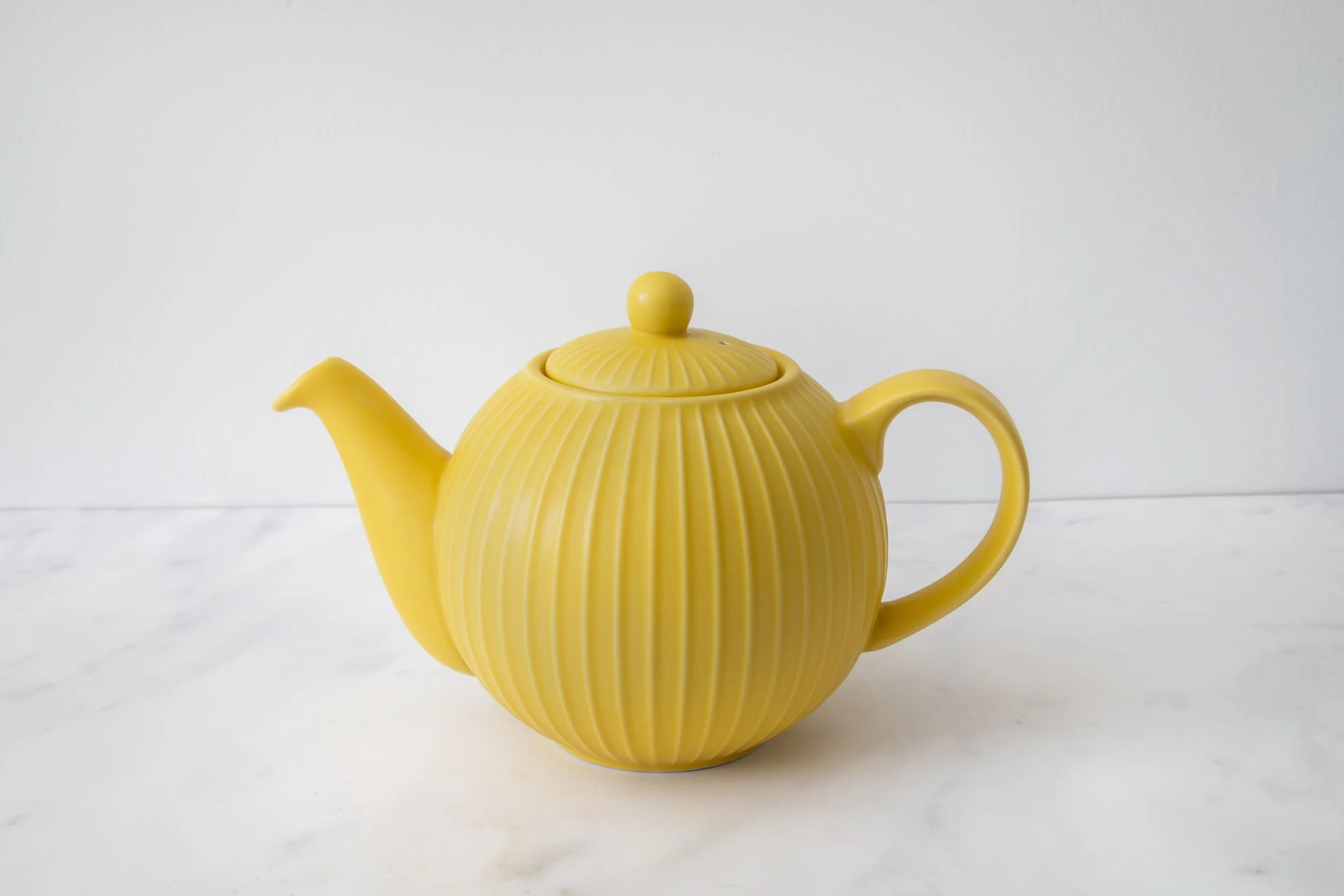 London Pottery Ceramiczny czajniczek Globe z teksturowanym wykończeniem