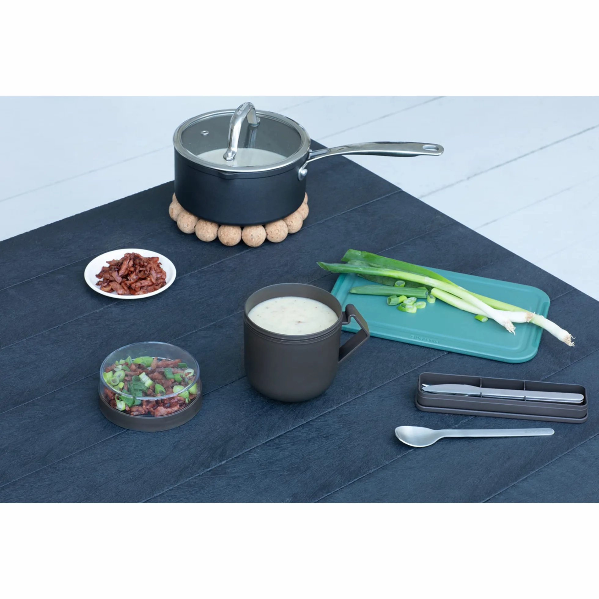Brabantia - Make & Take Kubek na Zupę 0.6L - Odkręcany Pojemniki na Dodatki (180 ml) & Uchwytem - Szczelny - Nadaje się do Zamrażarki, Zmywarki & do Mikrofalówki - Dark Grey