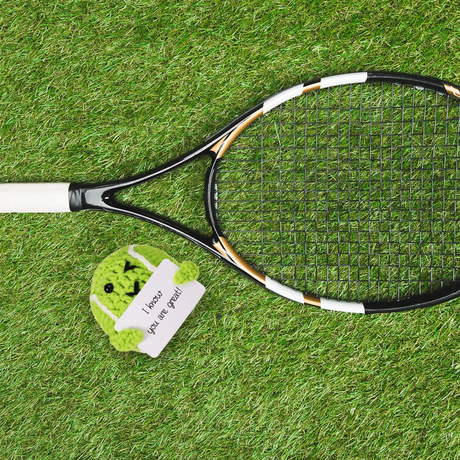 Zabawny Pozytywny Tenis, Mini Szydelkowa Zabawka Tenisowa Lalka z Karta Zachety Wsparcie Emocjonalne Szydelkowane Prezenty Sportowe Prezenty na Przyjecia Tenisowe dla Milosnika Sportu