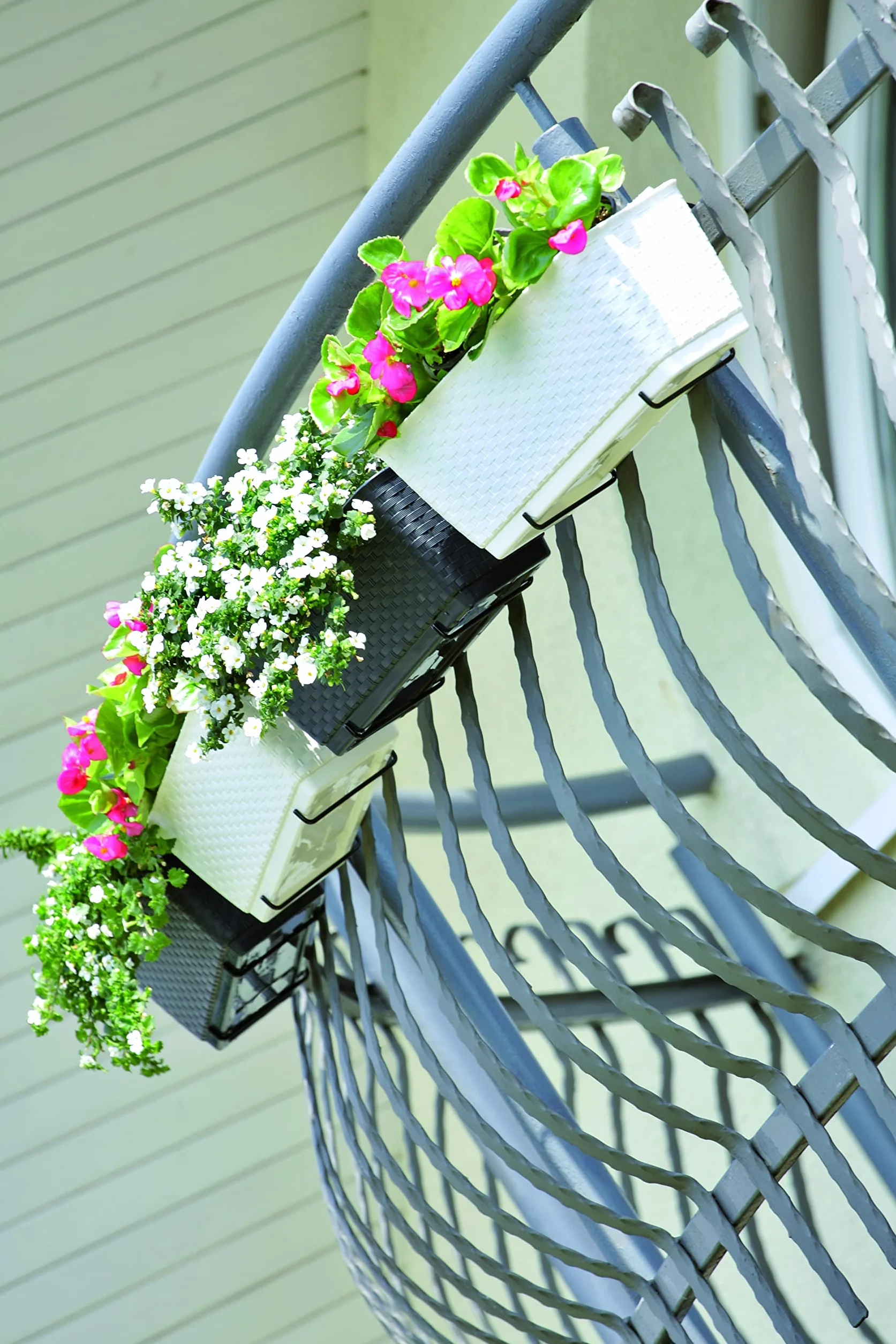Tymar Skrzynki na kwiaty na balkon, balustrada, 2 sztuki, wygląd rattanu, w zestawie system nawadniania (2 sztuki) brązowe; 60 cm)