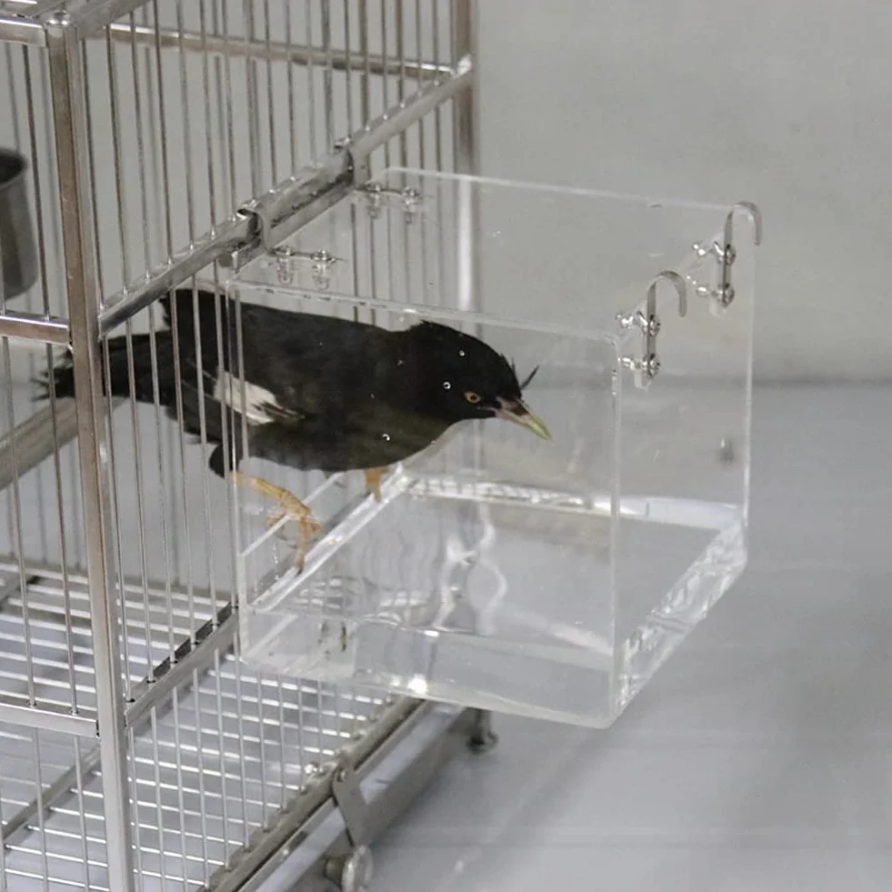 Bird Bathtub Wieszak Ptak Łazienka Kąpiel Przezroczyste Akrylowe Ptak Łaźnia Domu, Akcesoria do klatki dla ptaków z haczykami dla małych ptaków Finch, papużka, Kanarek 12,8 x 11,3 x 13 cm