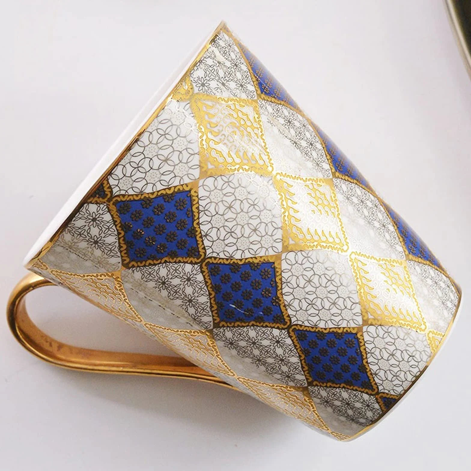 Ceramiczny kubek do kawy Luksusowy styl Kubek z porcelany kostnej Gospodarstwo domowe Modny geometryczny wzór Kubek Duży kubek do mleka