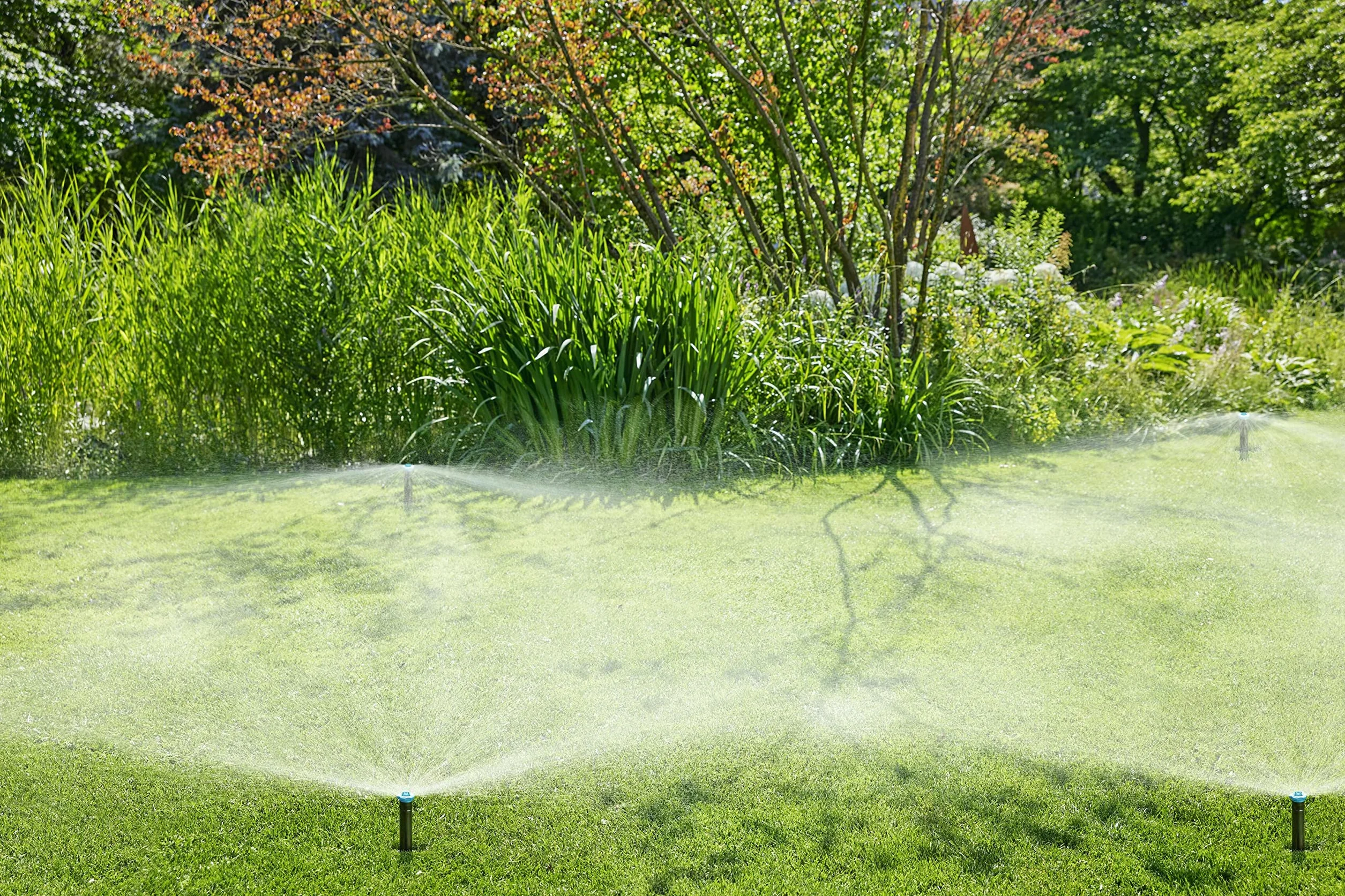 Gardena system tryskaczowy, wpuszczana deszczownica SD80: System nawadniania Pop Up do małych powierzchni trawników do 80 m², zasięg 3-5 m, z dyszą rozp., gwint wewn. 1/2 cala (8243-20)