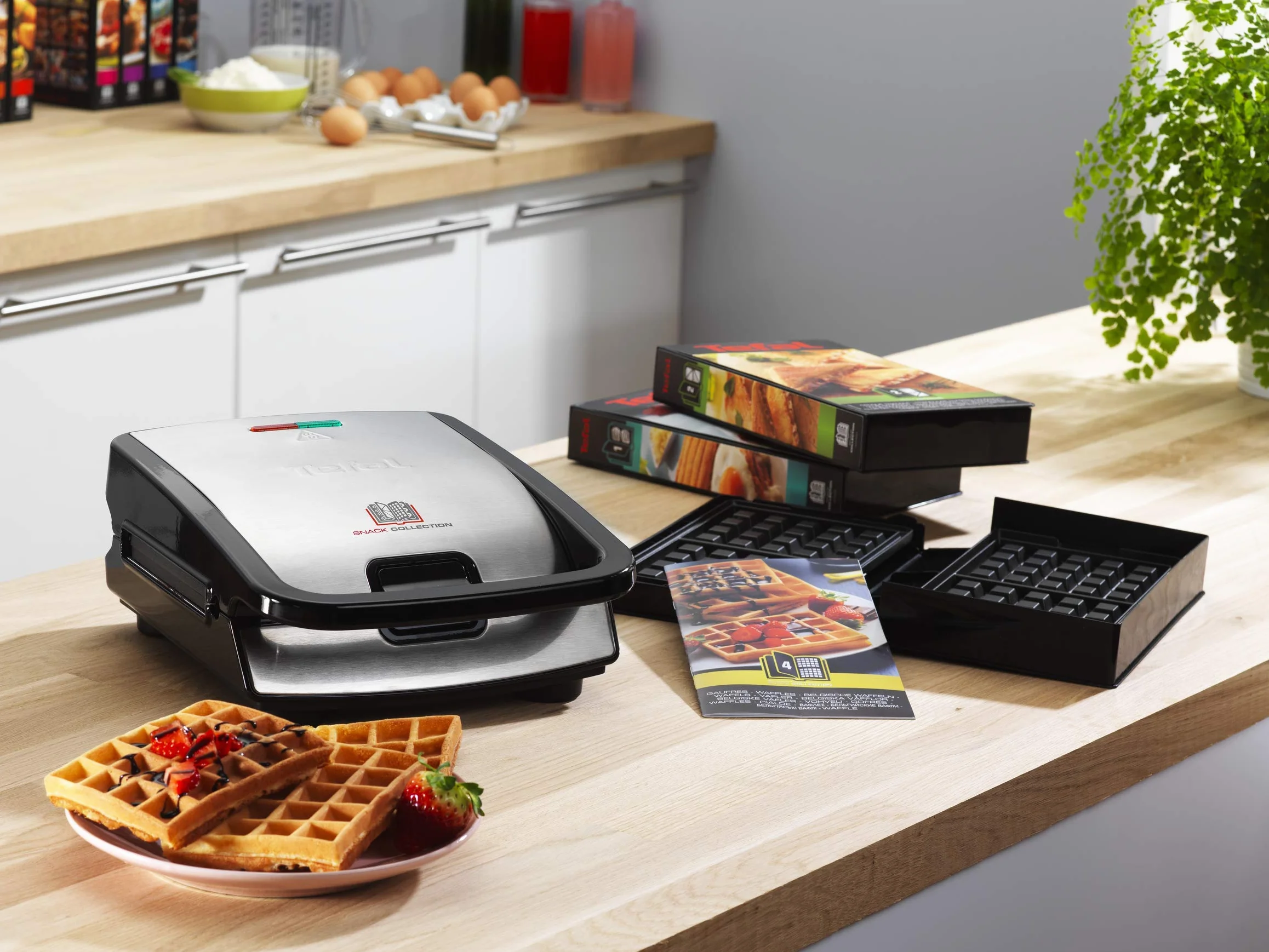 TEFAL SW852D Snack Collection, Opiekacz do kanapek i gofrów, 2 wymienne komplety płyt w zestawie, Moc 700W, Możliwość mycia w zmywarce, srebrny