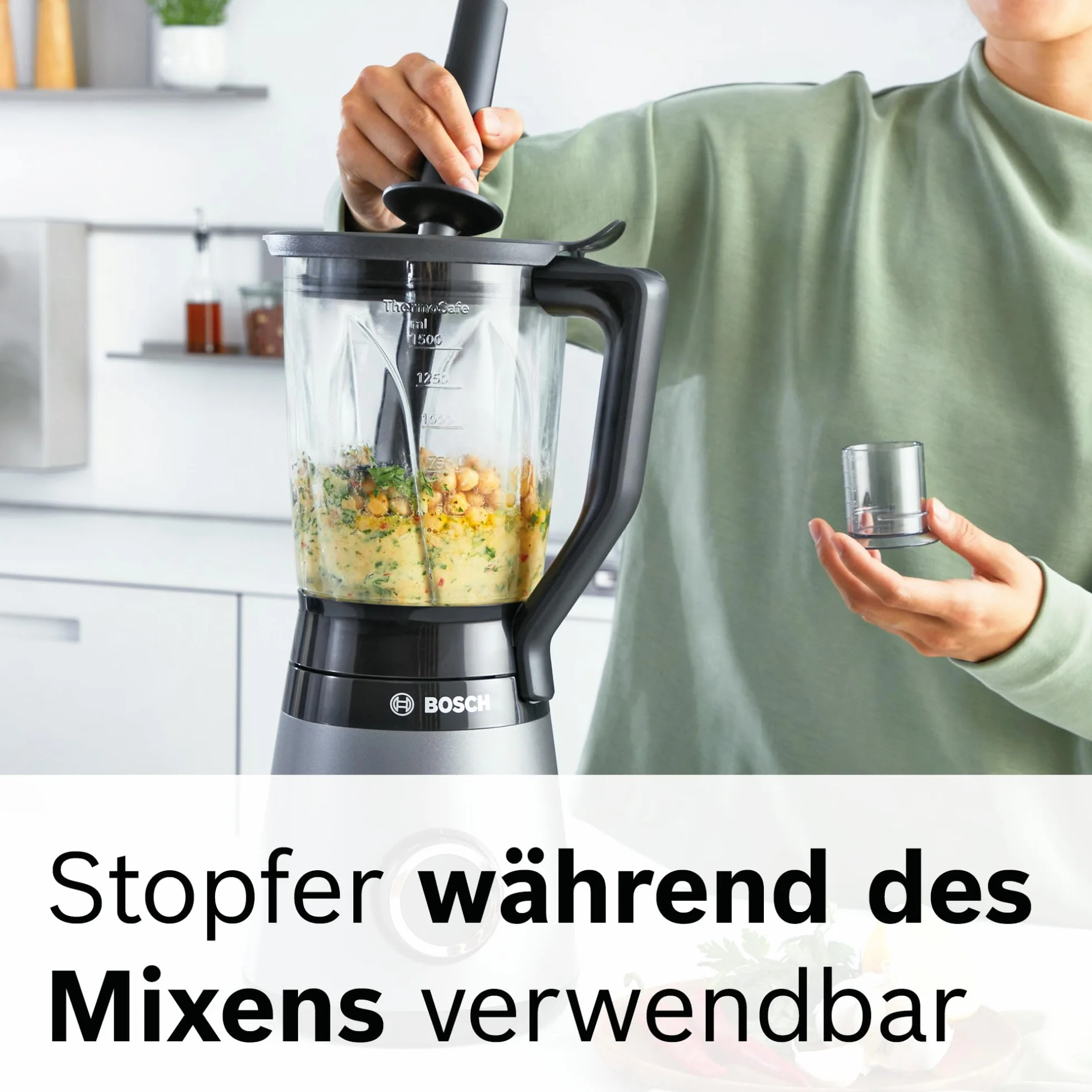 Bosch VitaPower seria 4 MMB6174S, wysokiej jakości ostrza ze stali nierdzewnej, szklany pojemnik 1,5 l, butelka na wynos 0,6 l, części nadające się do mycia w zmywarce, 30 000 obr./min, 1200 W,