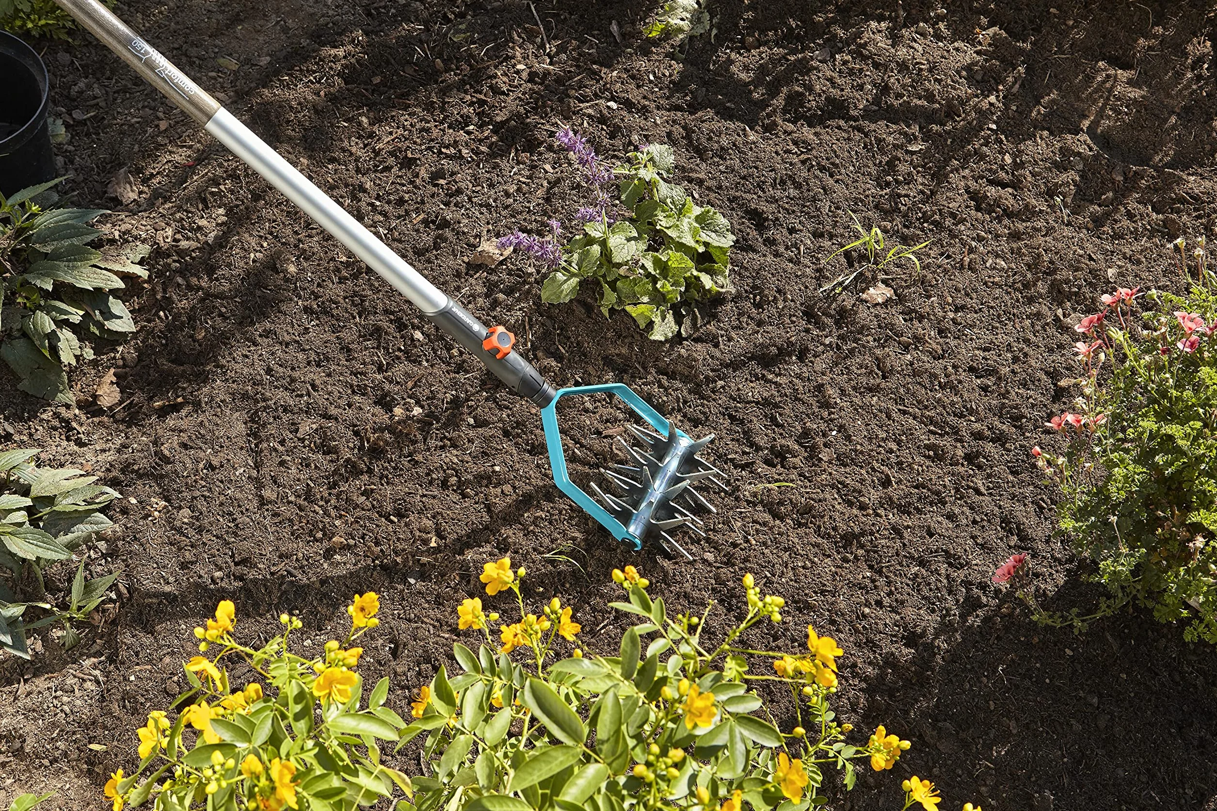 Gardena combisystem spulchniacz gwiazdkowy z nożem odchwaszczającym: spulchniacz ogrodowy, szerokość robocza 14 cm, z wysokiej jakości stali, powłoka z duroplastu, ocynkowane koła gwiazdkowe (3195-20)