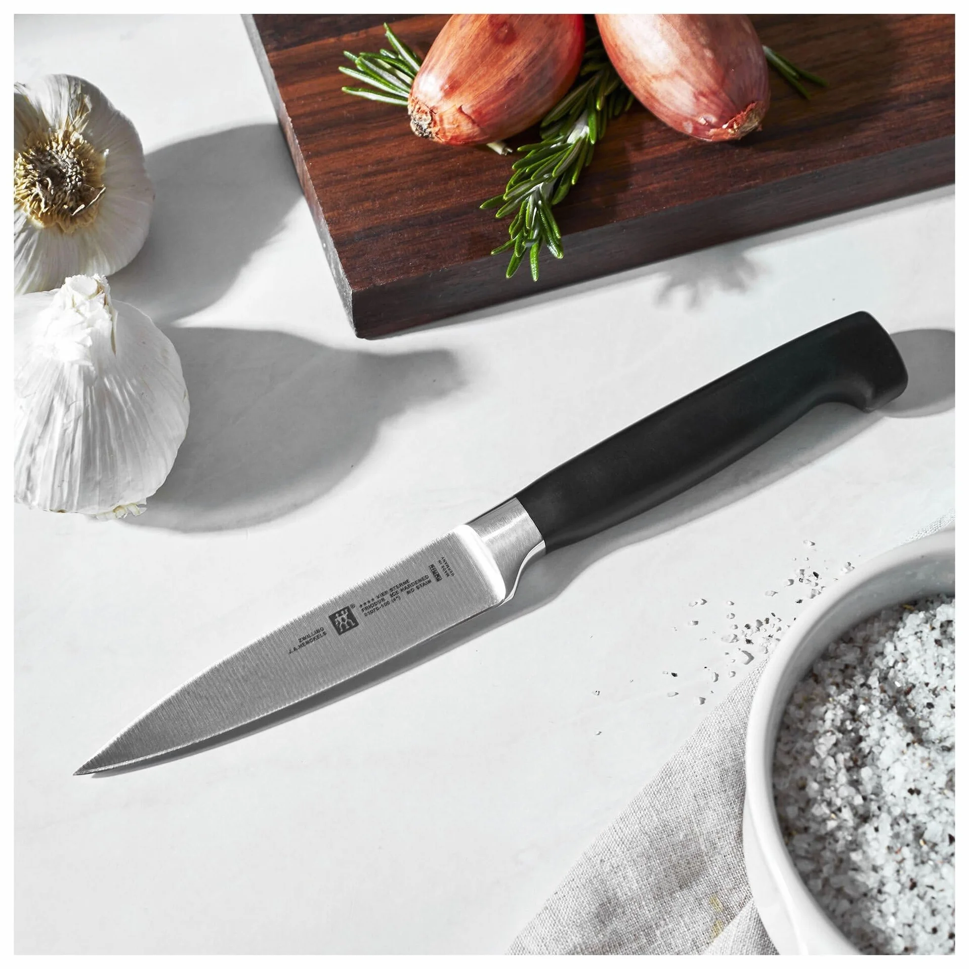 ZWILLING 31070-101-0 FOUR STAR nóż do obierania, 10 cm, srebrny/czarny